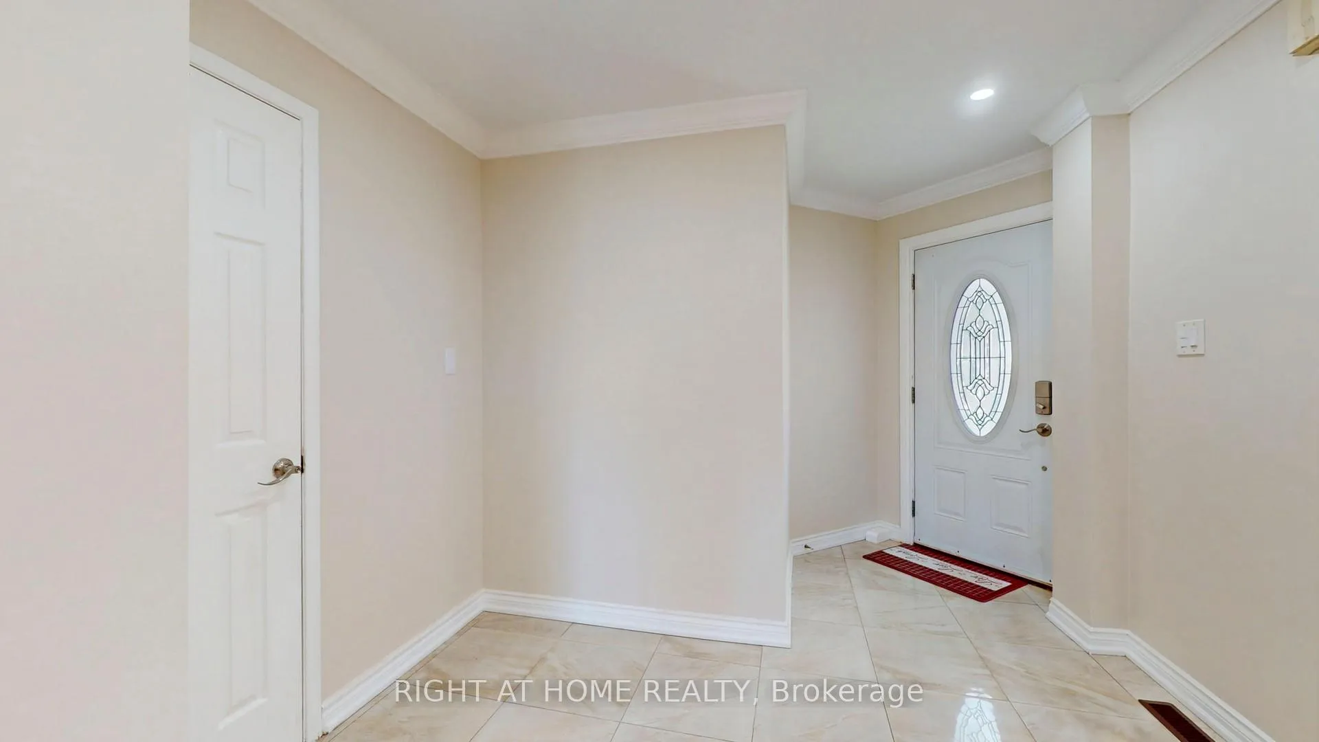 Photo 4 of 9 Hania Terrace, Scarborough, Highland Creek — HOMEH