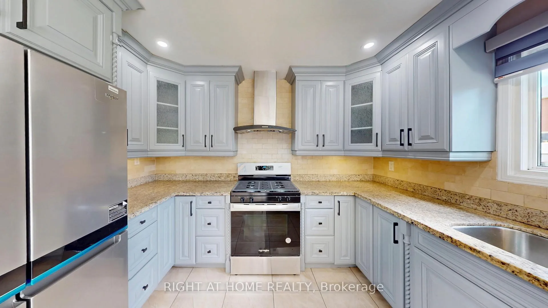 Photo 6 of 9 Hania Terrace, Scarborough, Highland Creek — HOMEH
