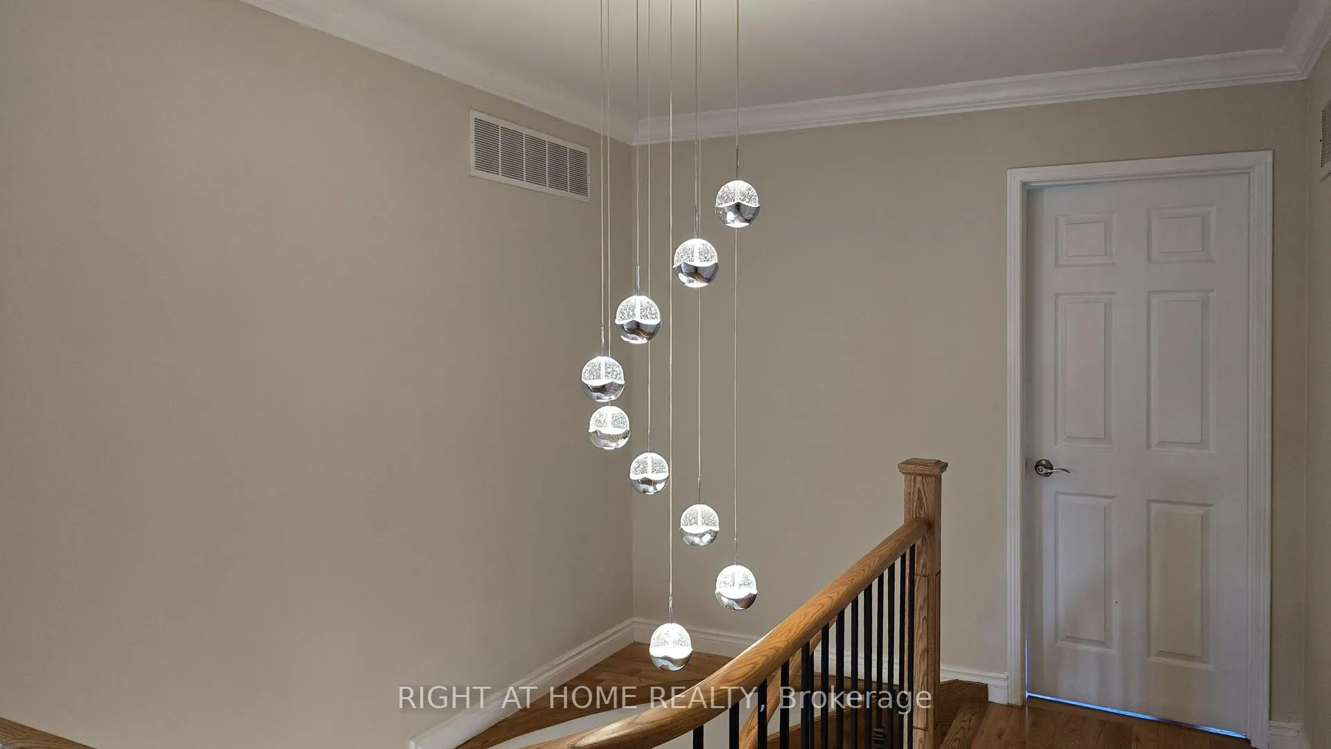 Photo 18 of 9 Hania Terrace, Scarborough, Highland Creek — HOMEH