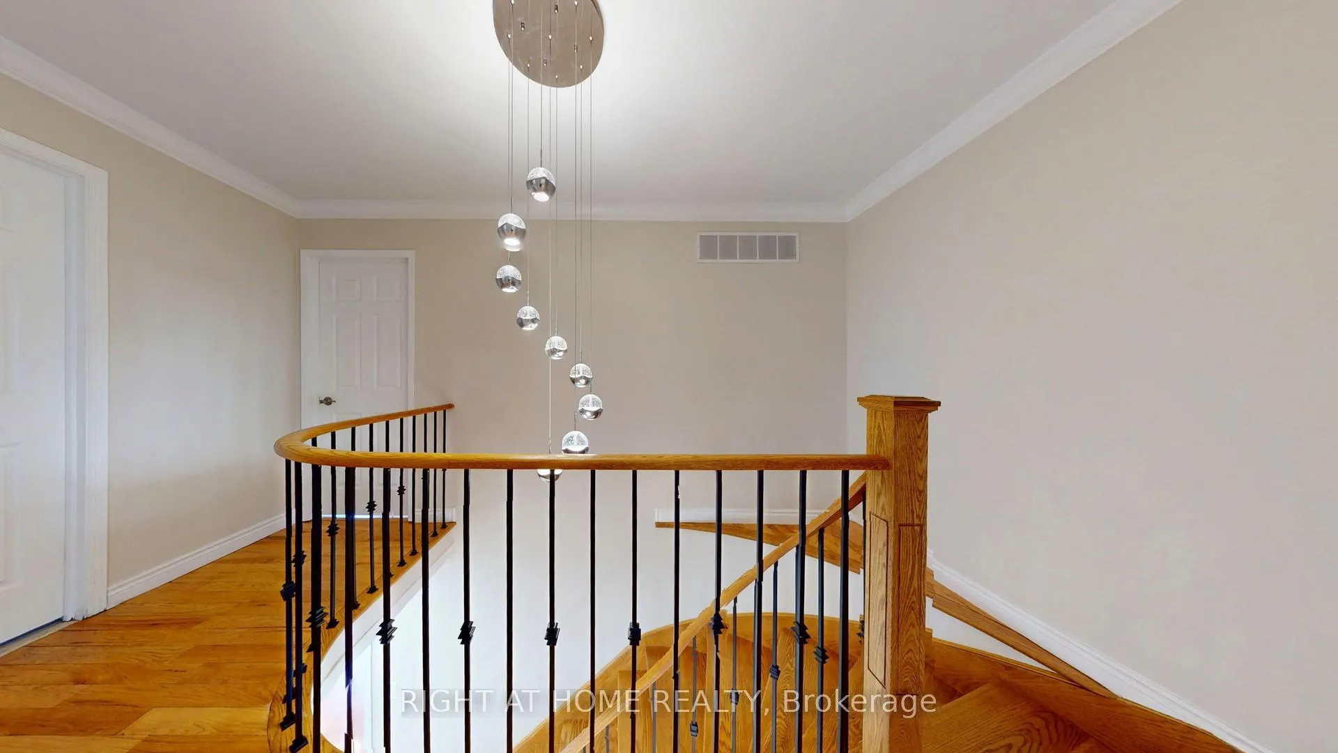 Photo 19 of 9 Hania Terrace, Scarborough, Highland Creek — HOMEH