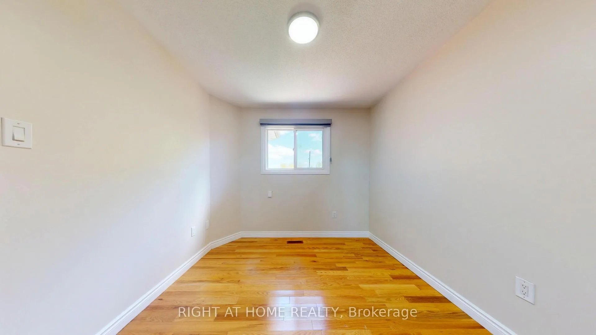 Photo 25 of 9 Hania Terrace, Scarborough, Highland Creek — HOMEH