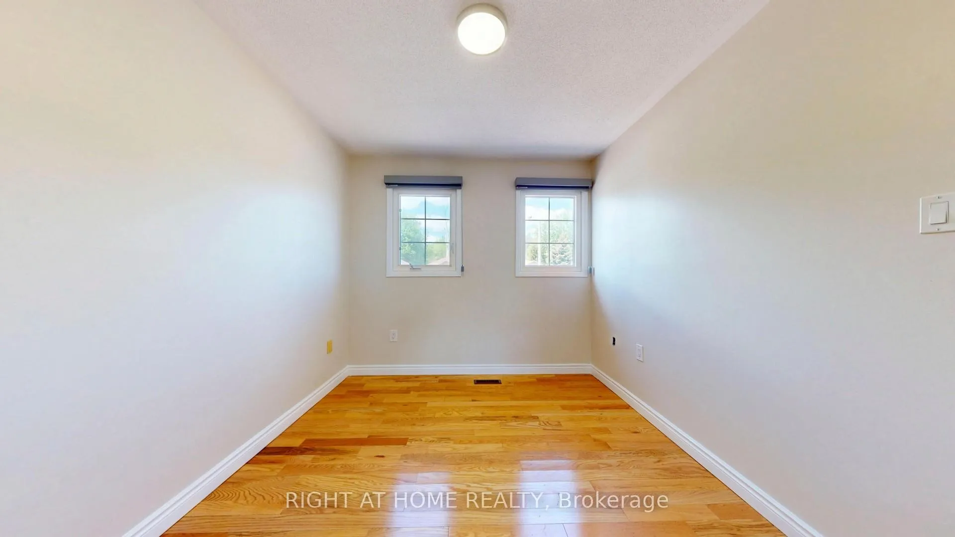 Photo 26 of 9 Hania Terrace, Scarborough, Highland Creek — HOMEH
