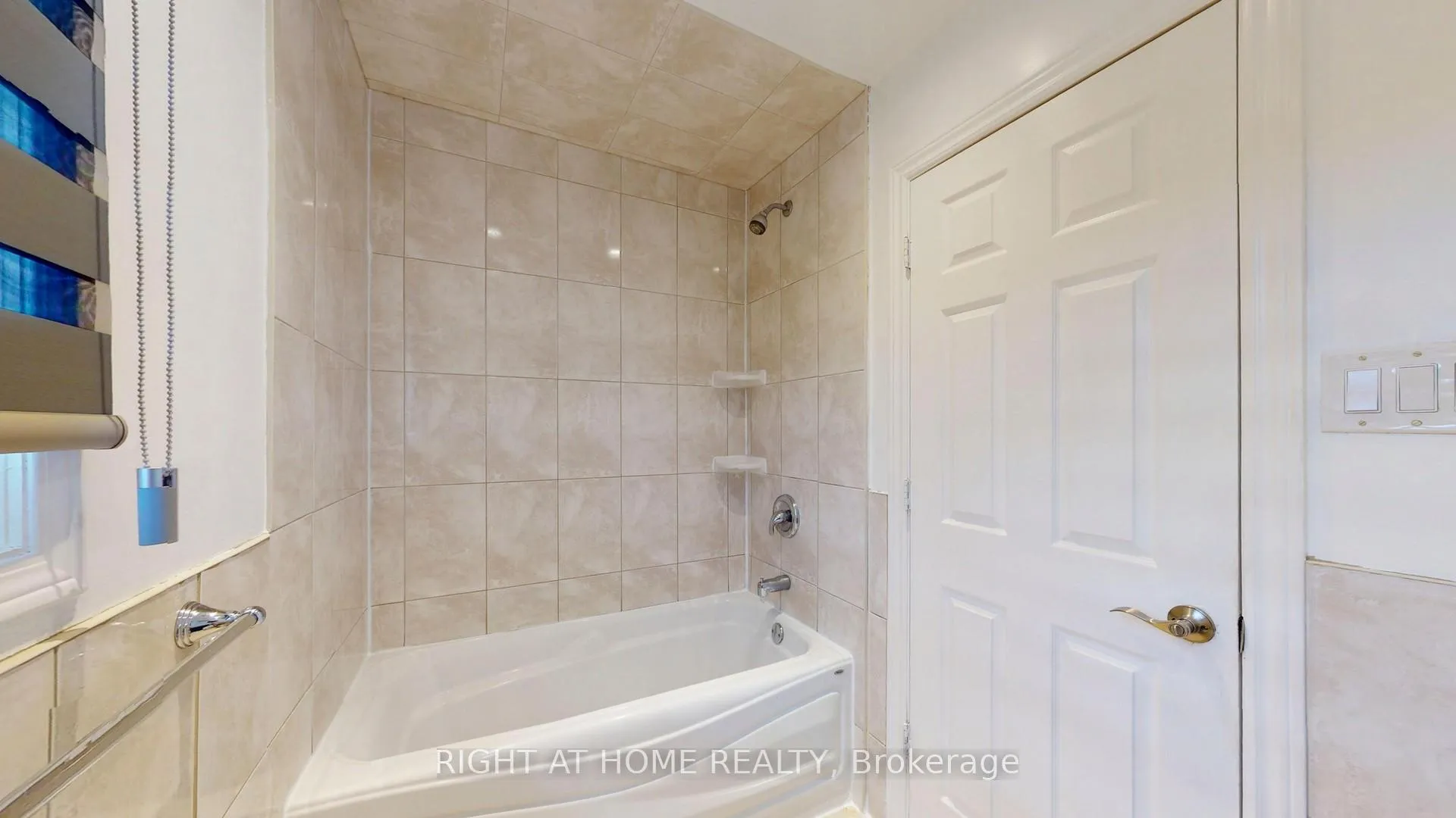 Photo 28 of 9 Hania Terrace, Scarborough, Highland Creek — HOMEH