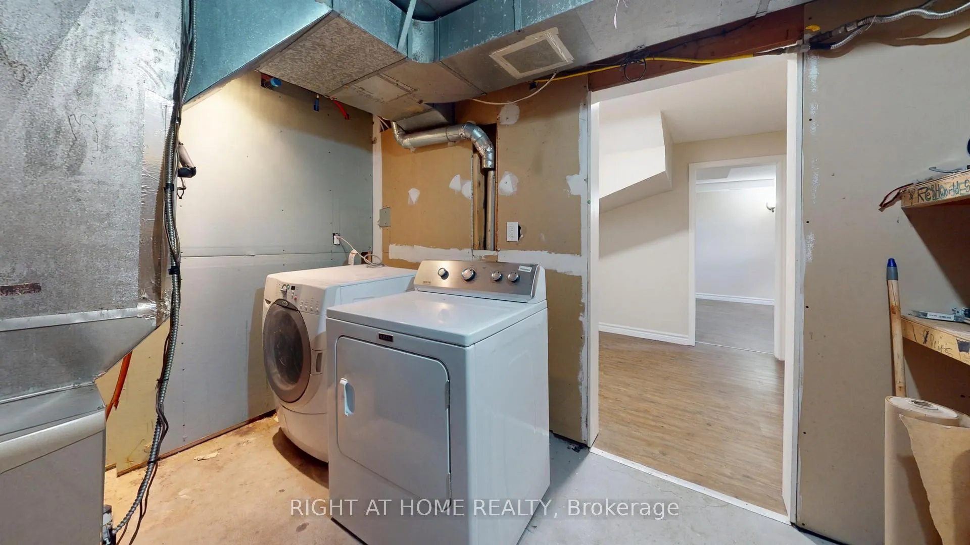 Photo 32 of 9 Hania Terrace, Scarborough, Highland Creek — HOMEH