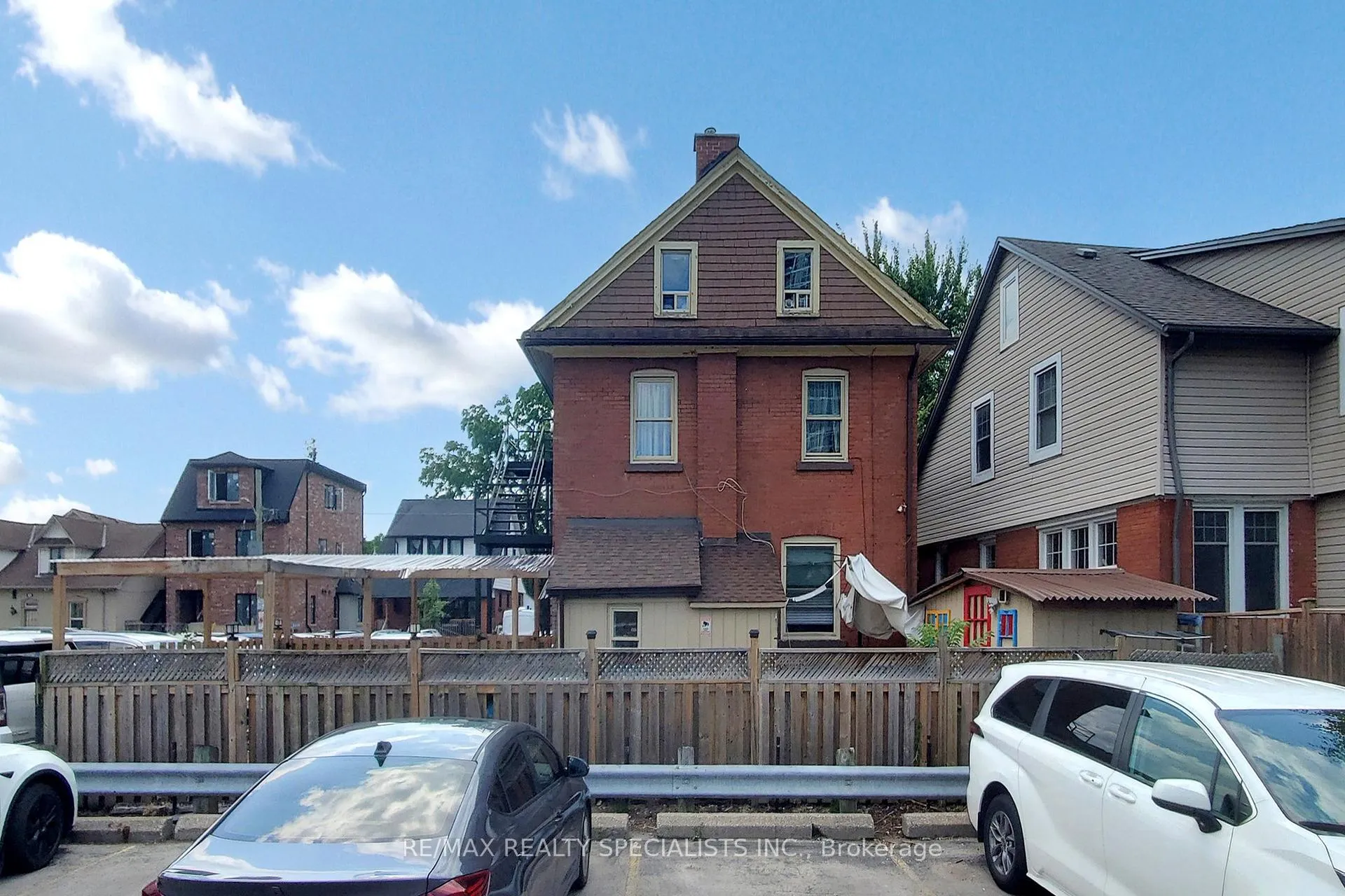 Photo 28 of 8 Mill Street N, Brampton, Downtown Brampton — HOMEH