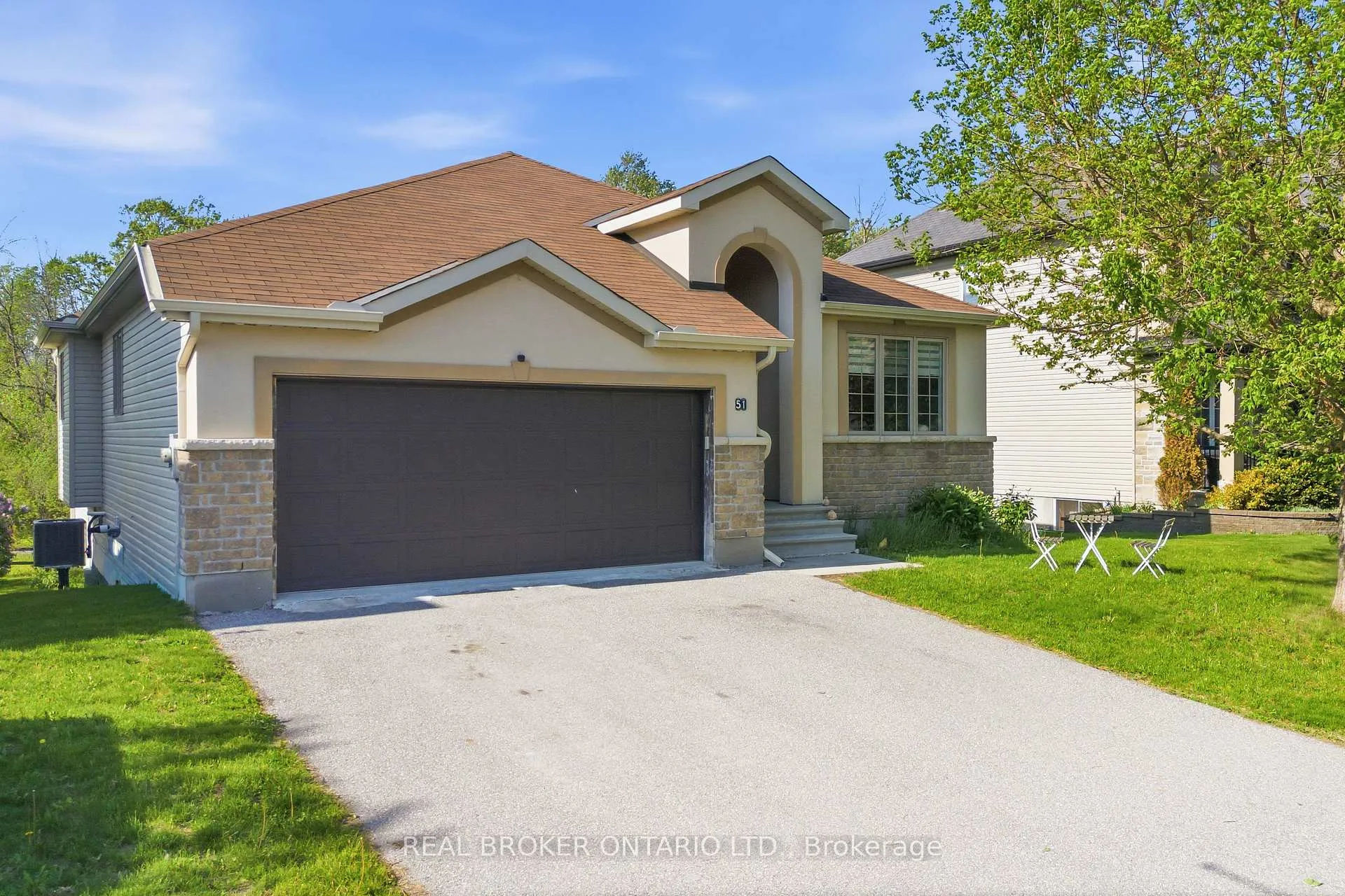 Photo 2 of 51 Waterside Drive, Carleton Place — HOMEH