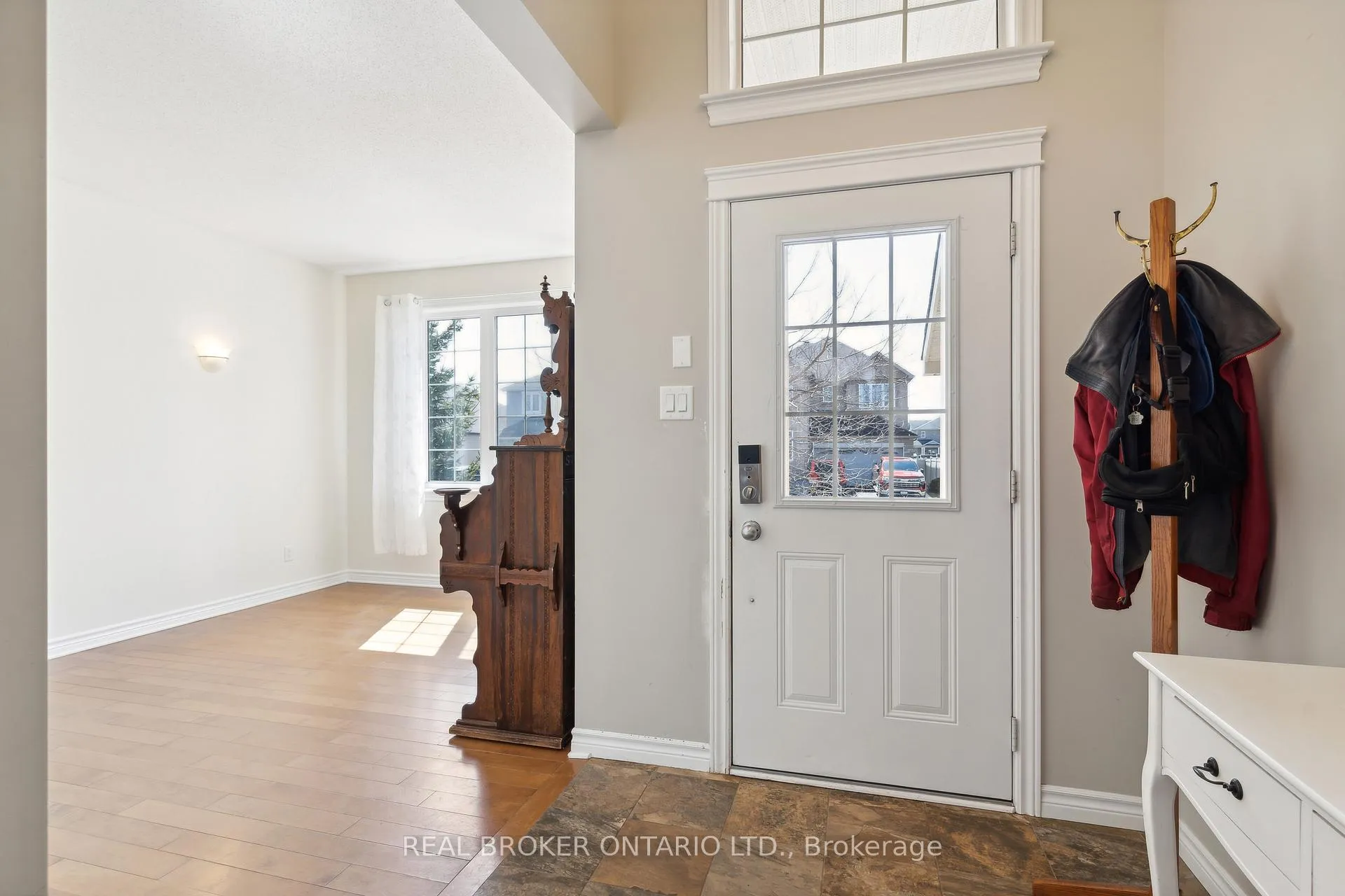 Photo 9 of 51 Waterside Drive, Carleton Place — HOMEH