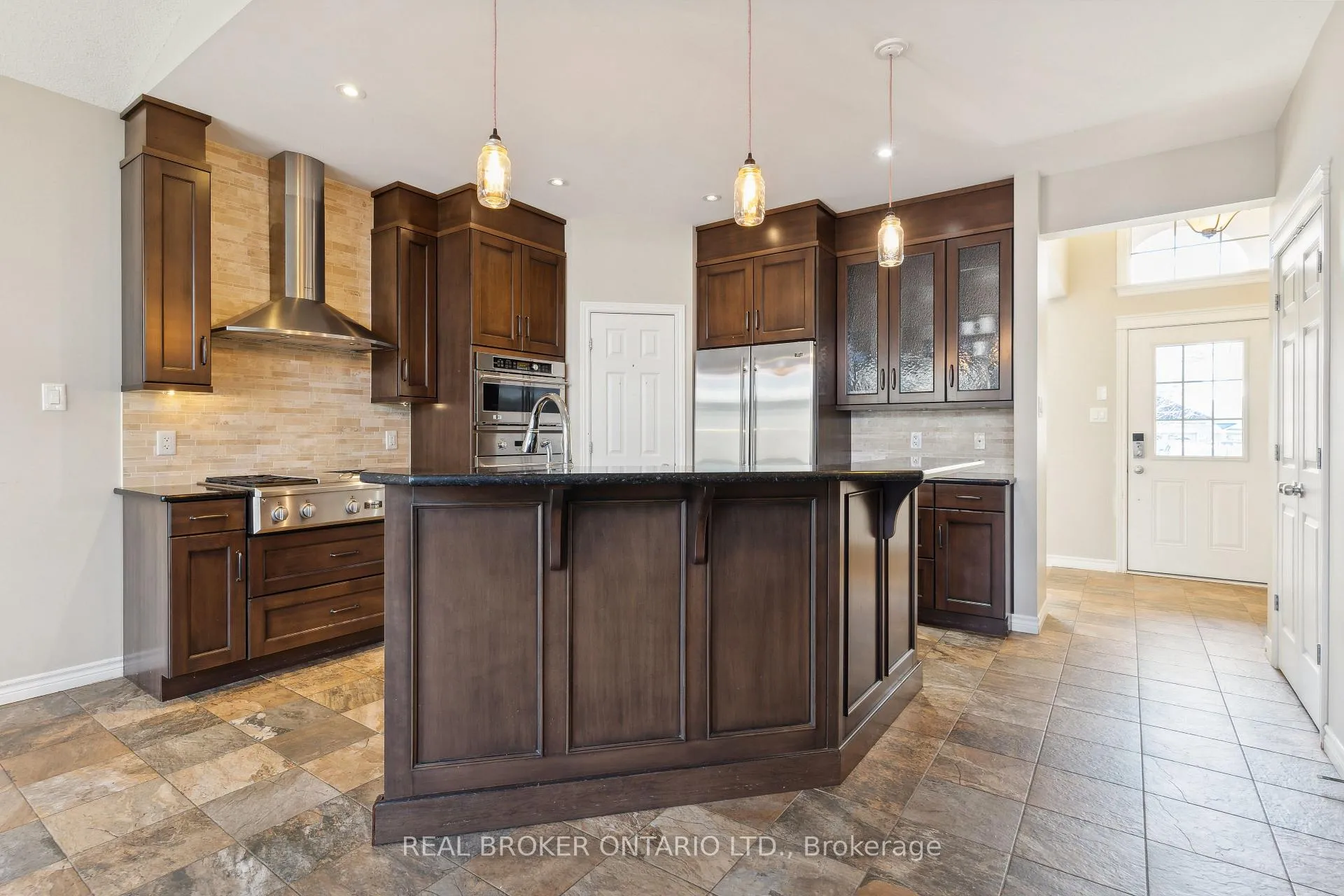 Photo 12 of 51 Waterside Drive, Carleton Place — HOMEH