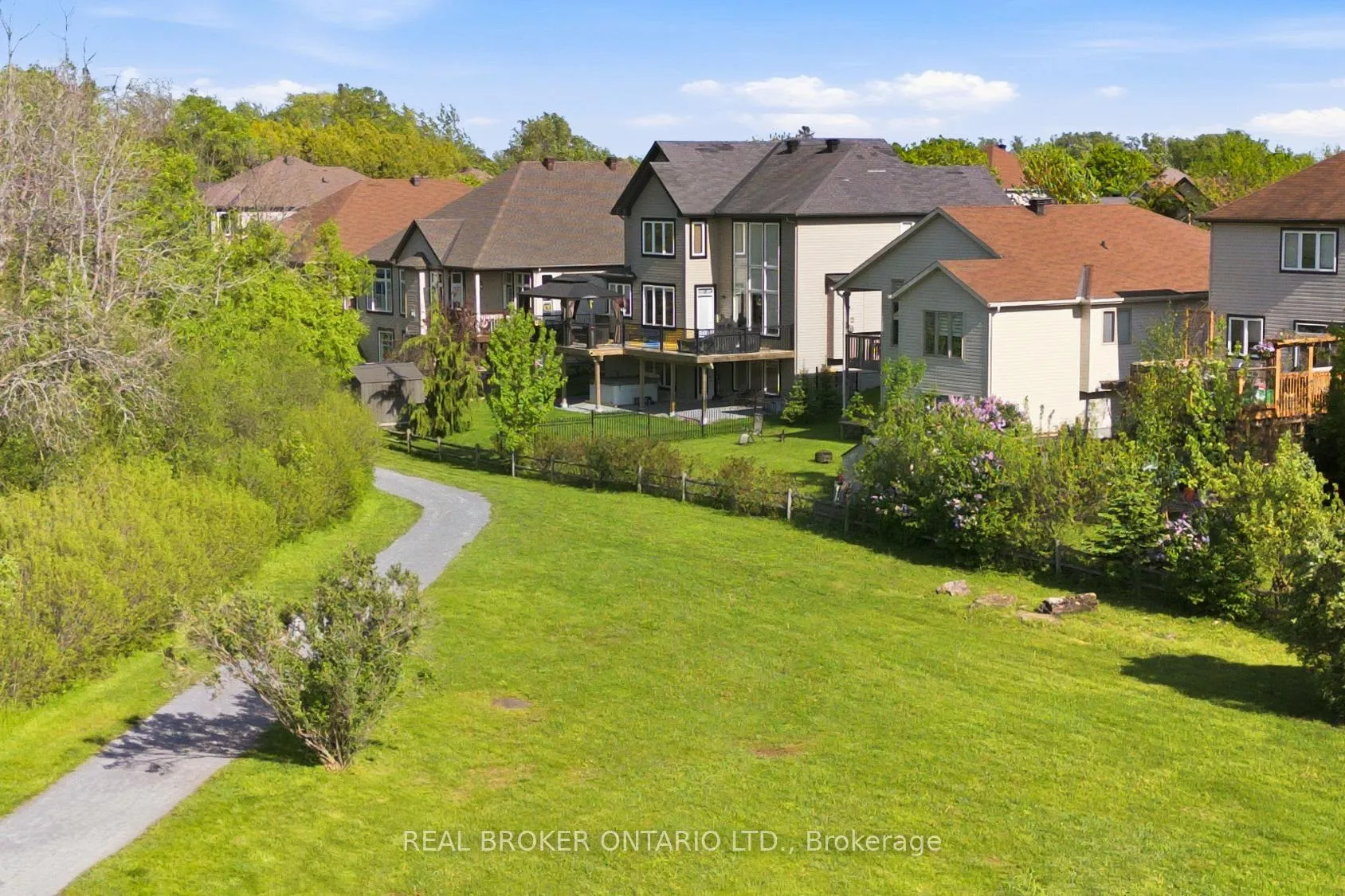 Photo 40 of 51 Waterside Drive, Carleton Place — HOMEH