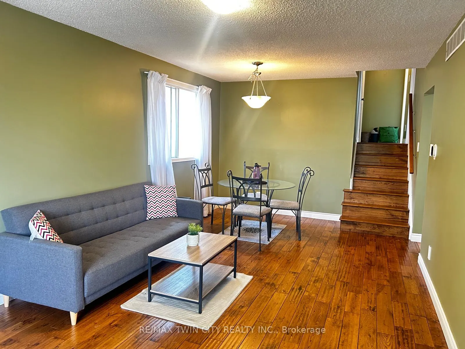 Photo 4 of 254 Camille Crescent, Waterloo — HOMEH