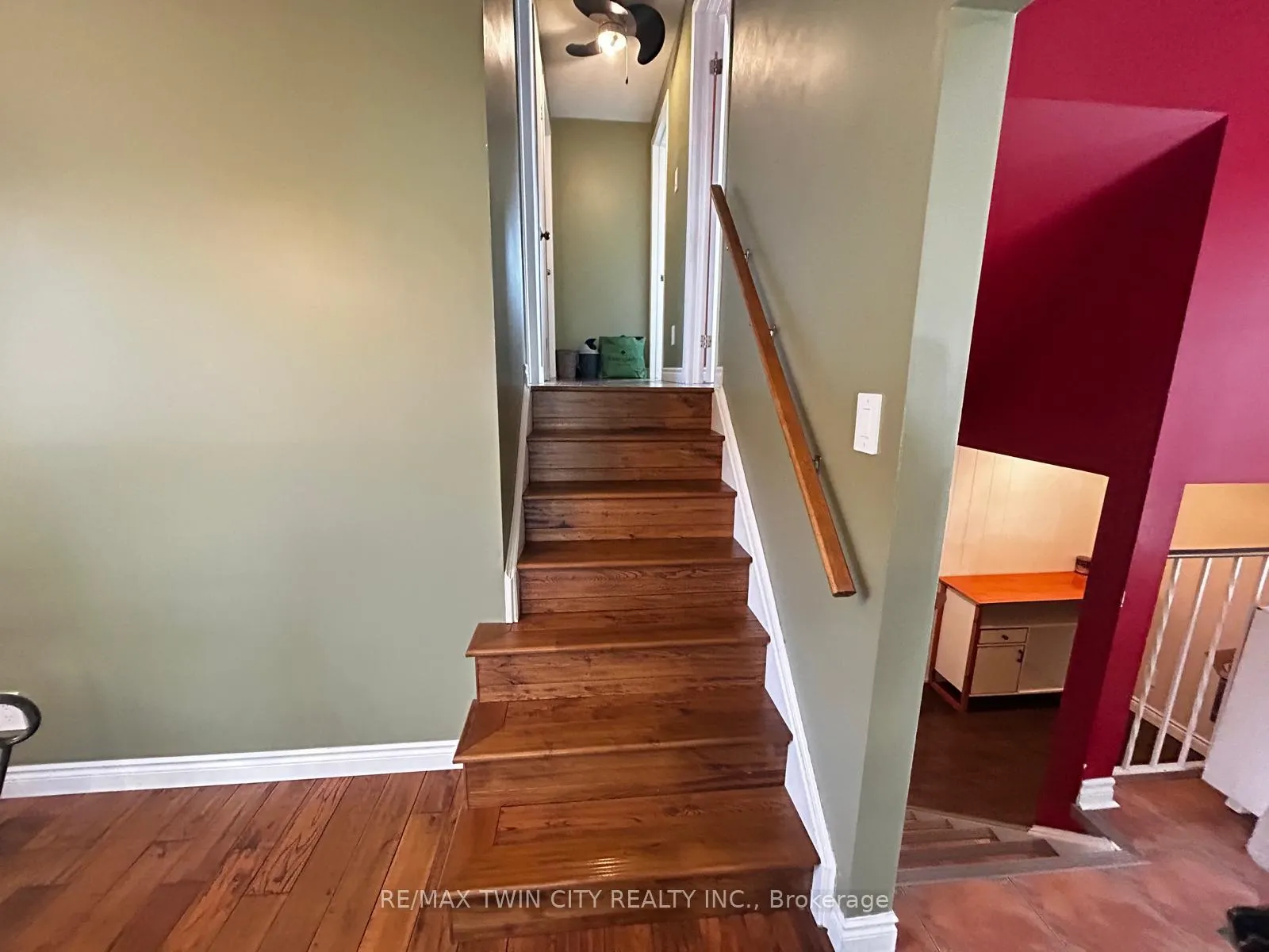 Photo 5 of 254 Camille Crescent, Waterloo — HOMEH