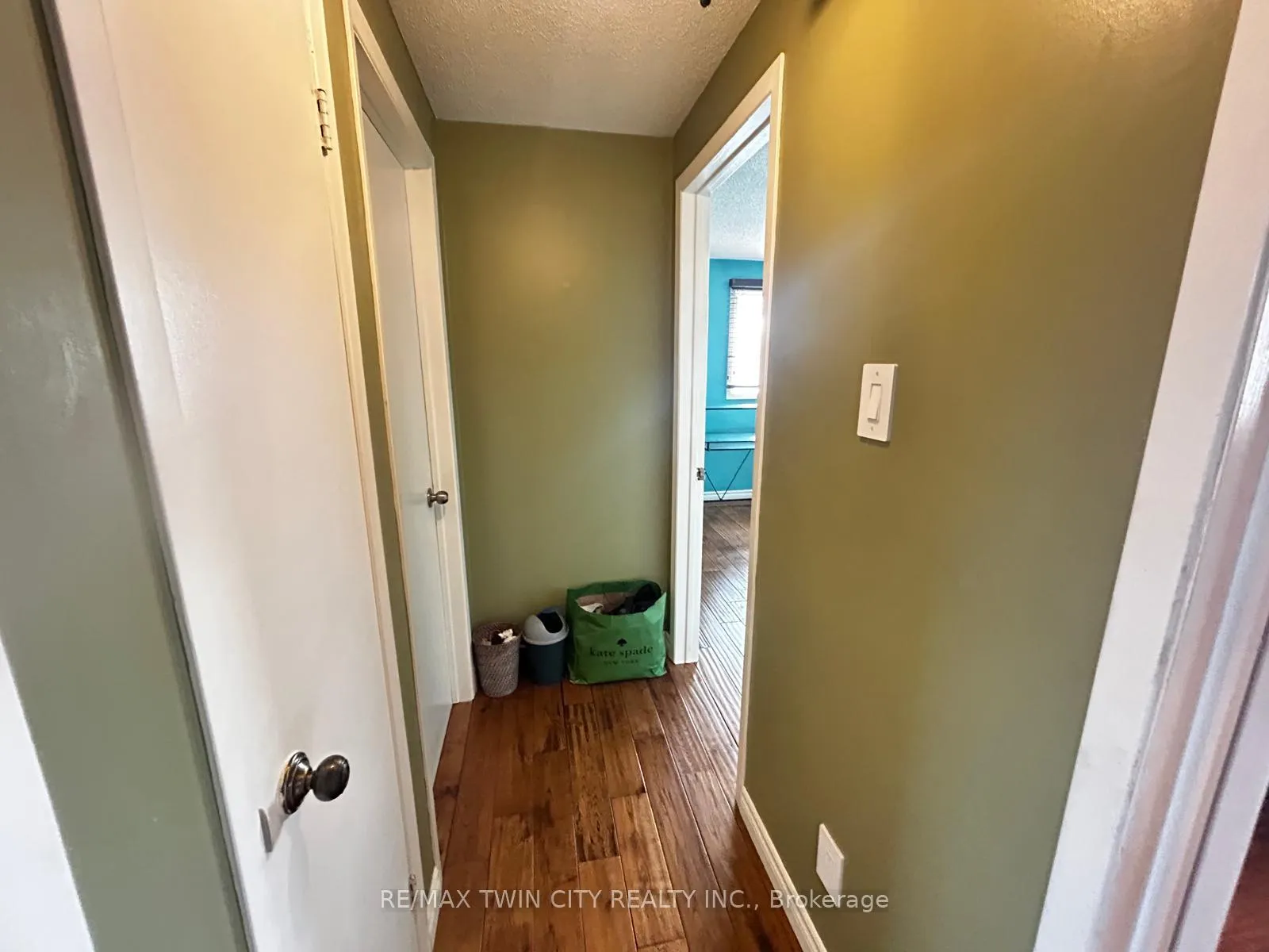 Photo 16 of 254 Camille Crescent, Waterloo — HOMEH