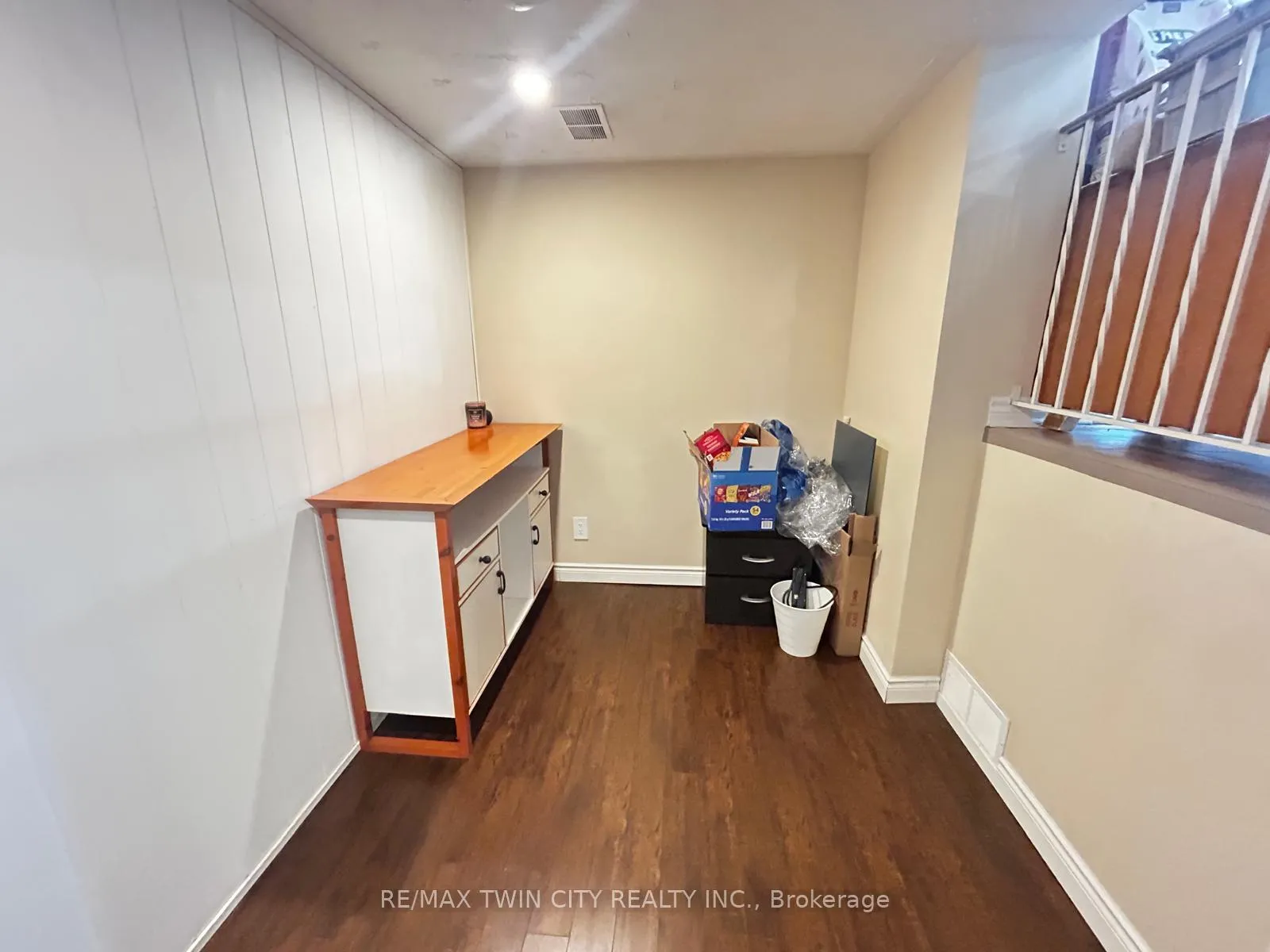 Photo 17 of 254 Camille Crescent, Waterloo — HOMEH