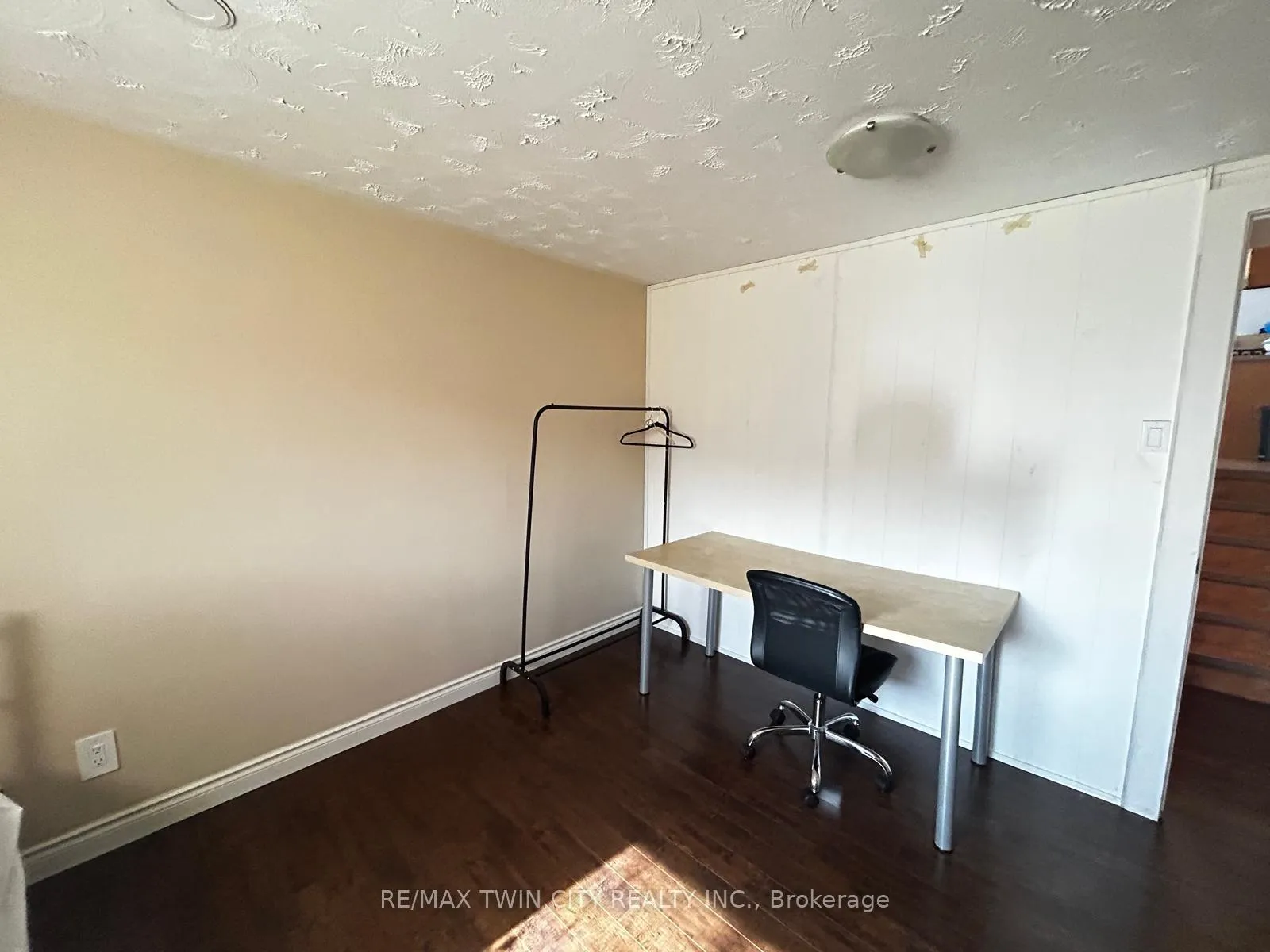 Photo 19 of 254 Camille Crescent, Waterloo — HOMEH