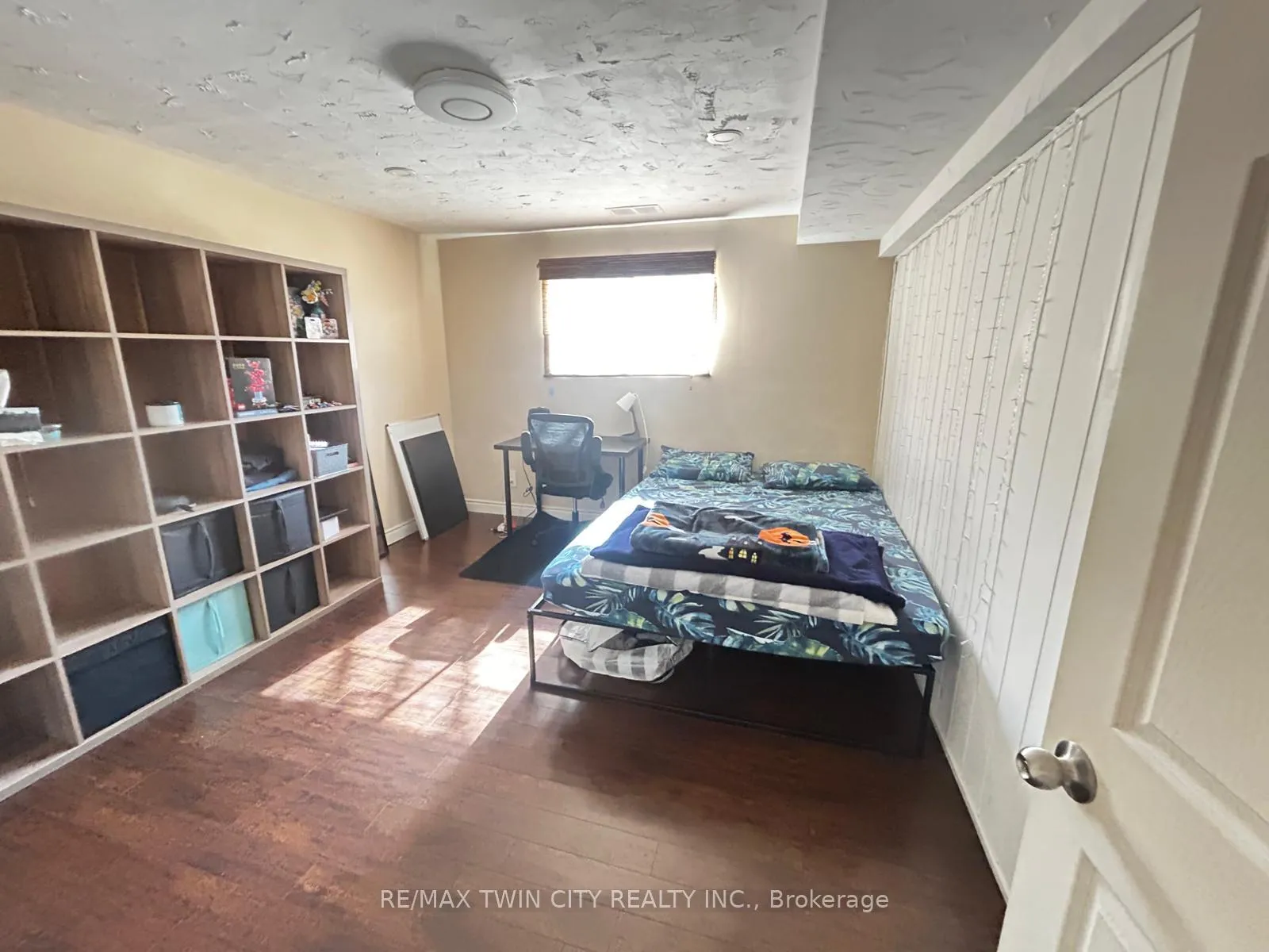 Photo 21 of 254 Camille Crescent, Waterloo — HOMEH