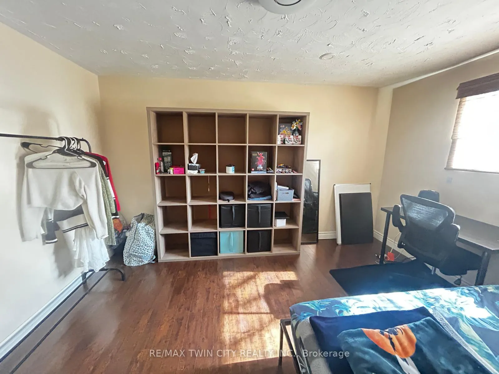 Photo 22 of 254 Camille Crescent, Waterloo — HOMEH