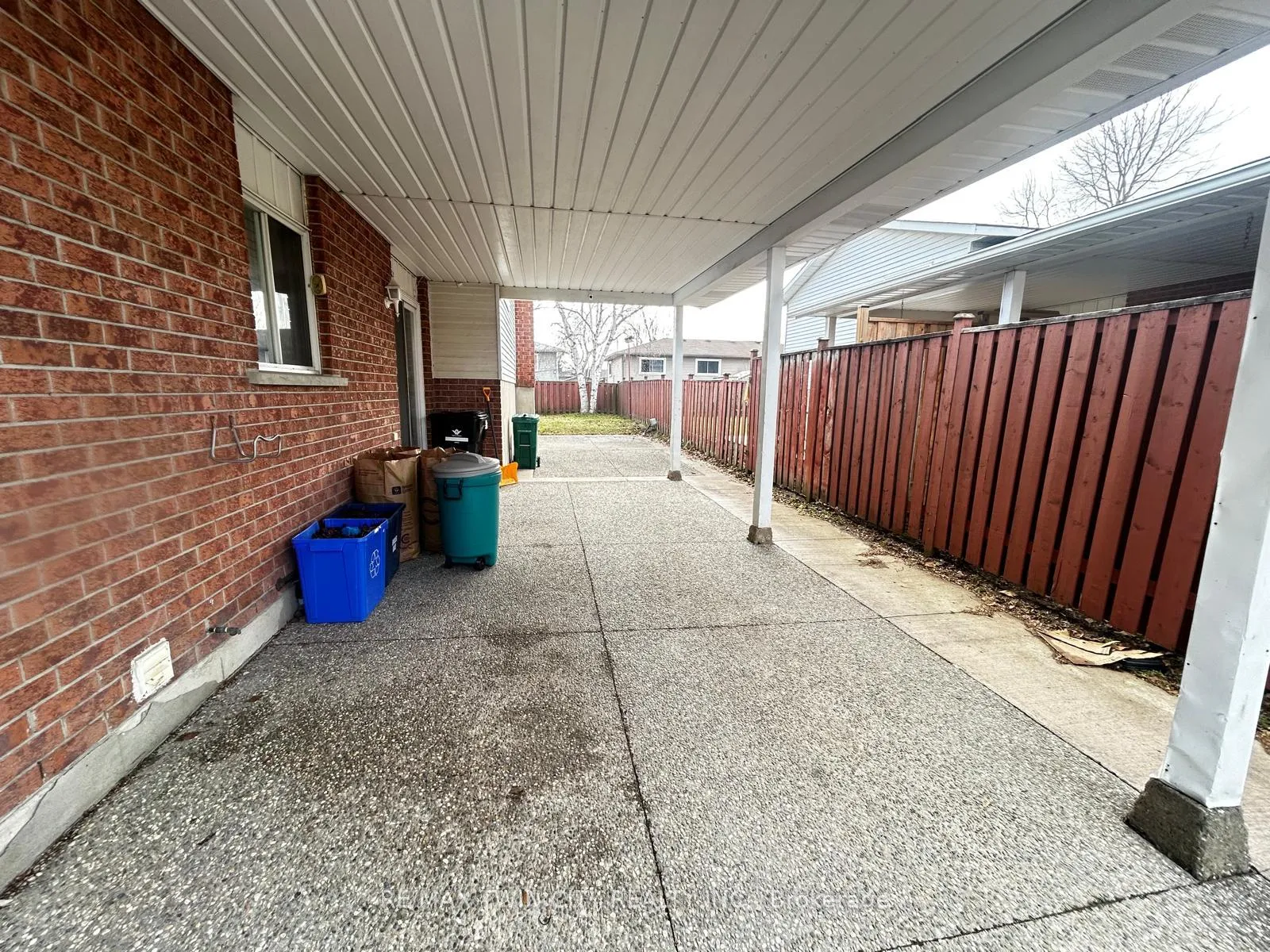 Photo 32 of 254 Camille Crescent, Waterloo — HOMEH