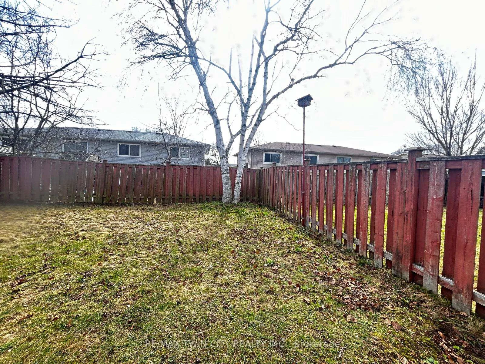 Photo 34 of 254 Camille Crescent, Waterloo — HOMEH