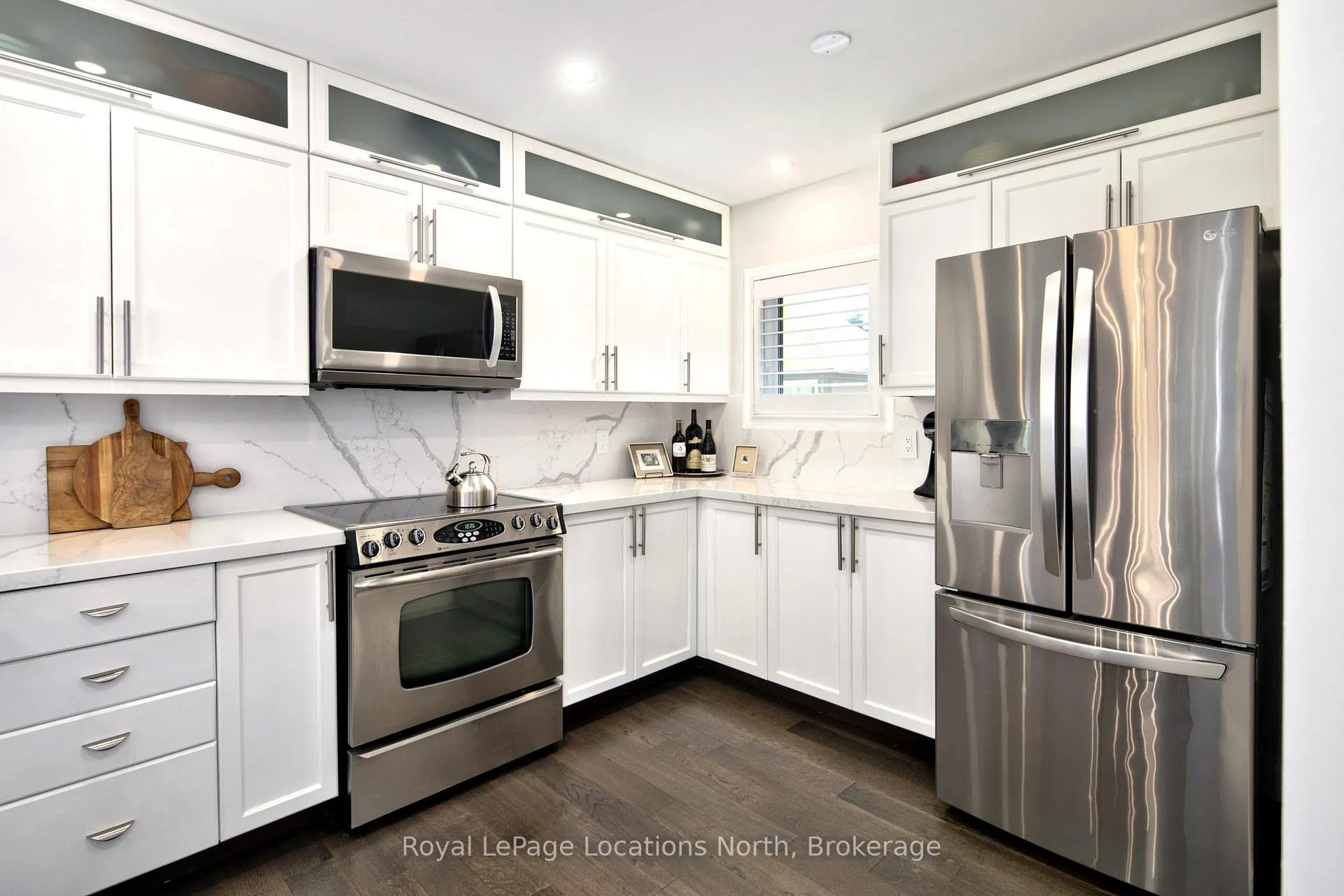 Photo 10 of 417 Mariners Way, Collingwood — HOMEH