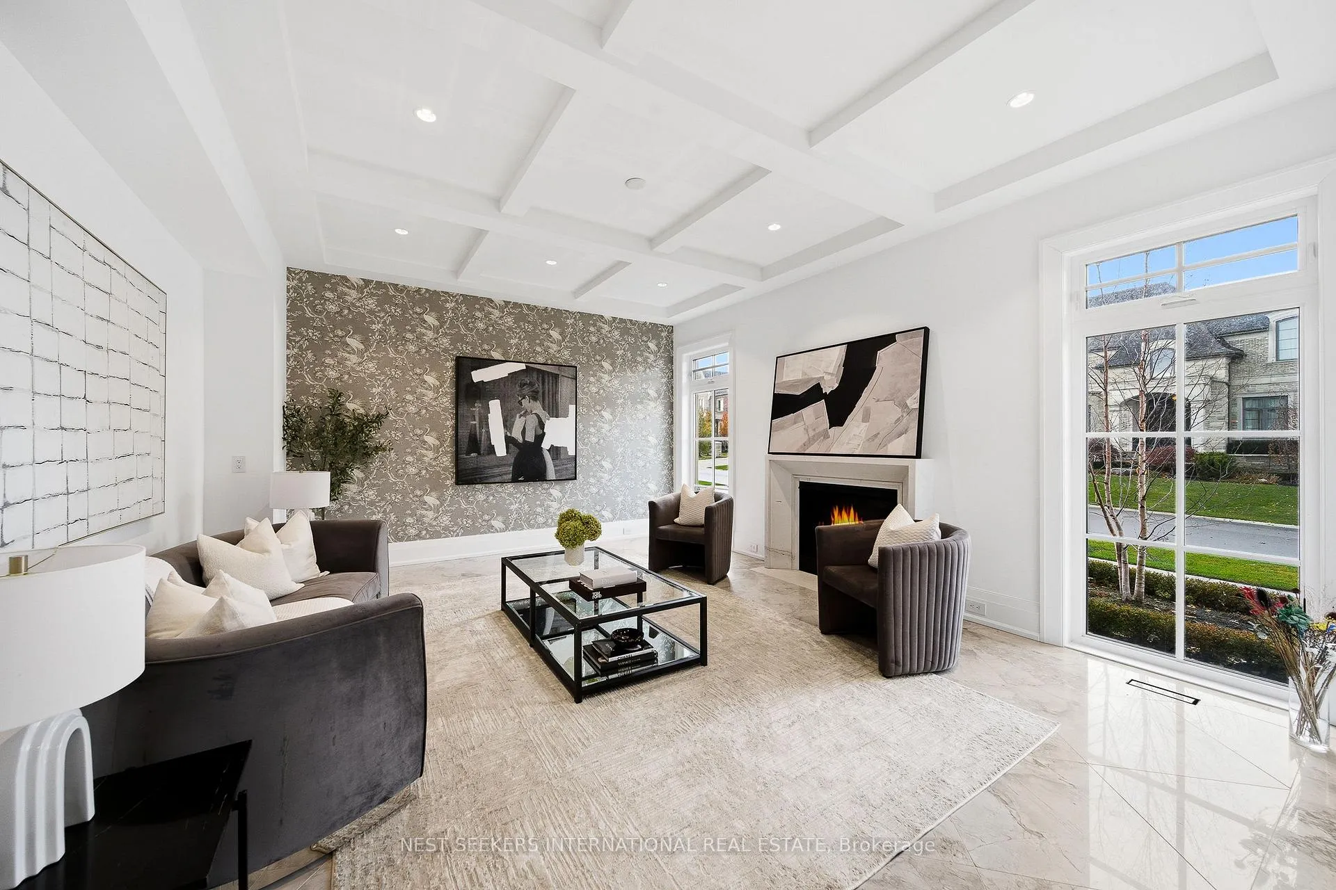 Photo 4 of 165 Northern Pines Boulevard, Vaughan, Kleinburg — HOMEH