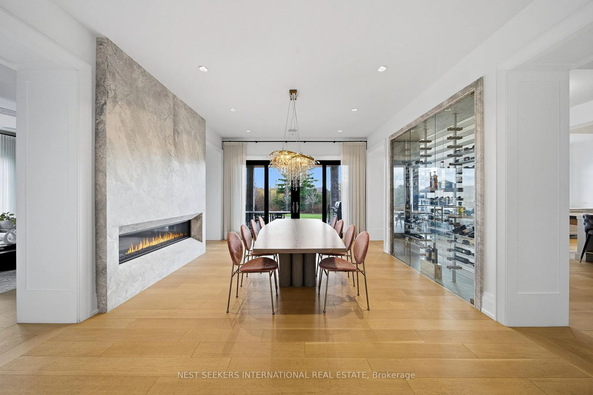 Photo 8 of 165 Northern Pines Boulevard, Vaughan, Kleinburg — HOMEH