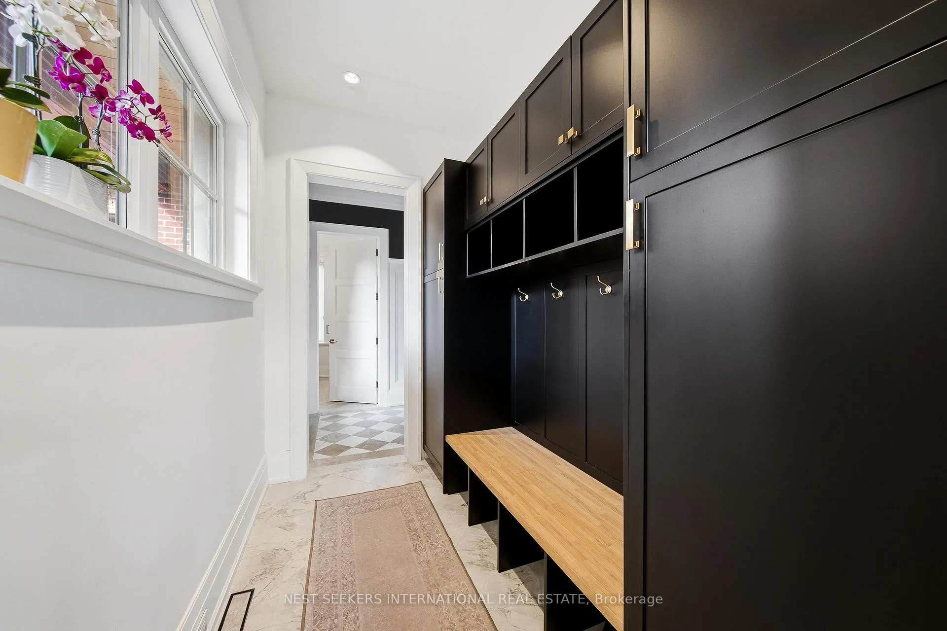 Photo 17 of 165 Northern Pines Boulevard, Vaughan, Kleinburg — HOMEH