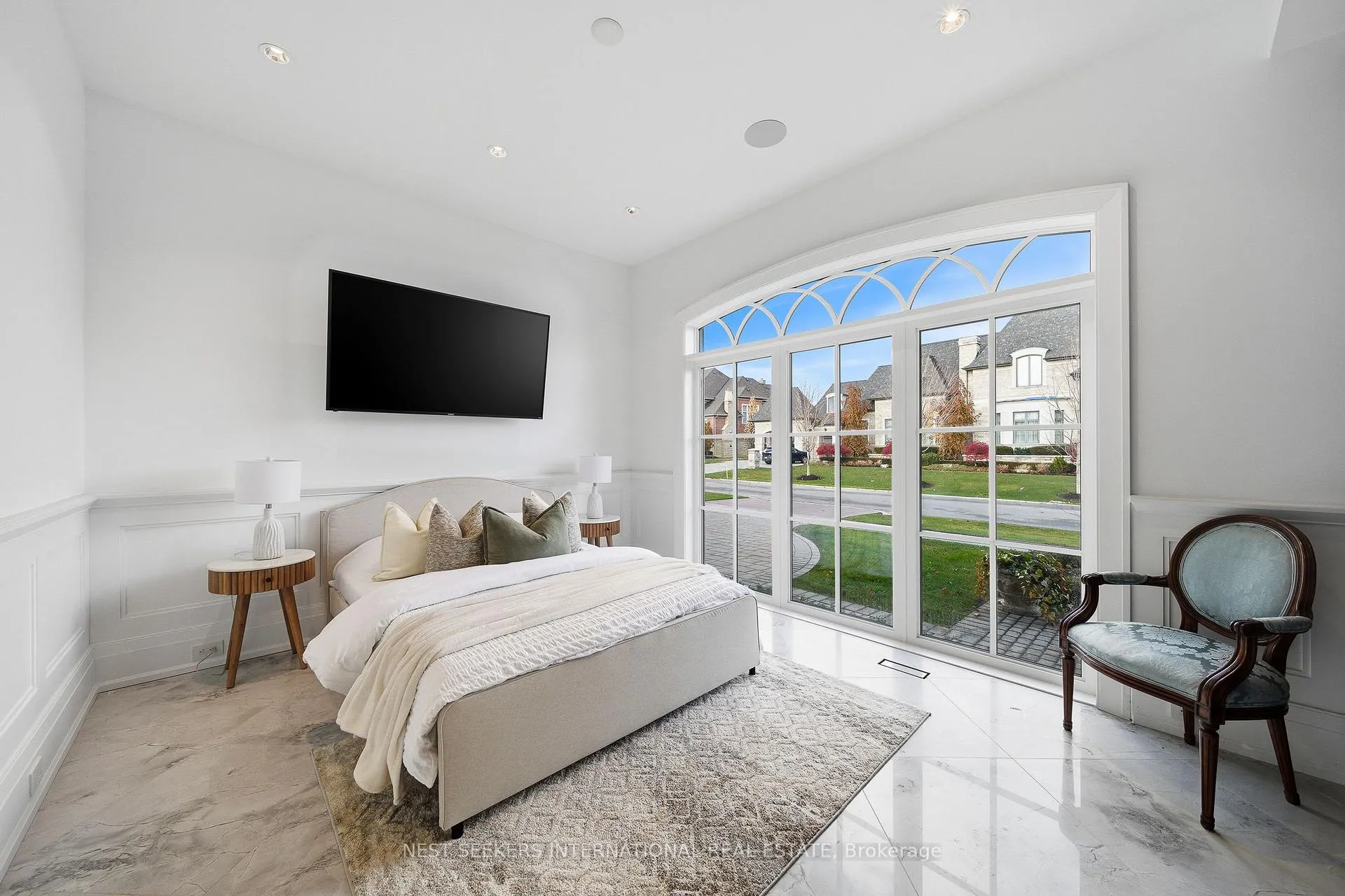 Photo 19 of 165 Northern Pines Boulevard, Vaughan, Kleinburg — HOMEH