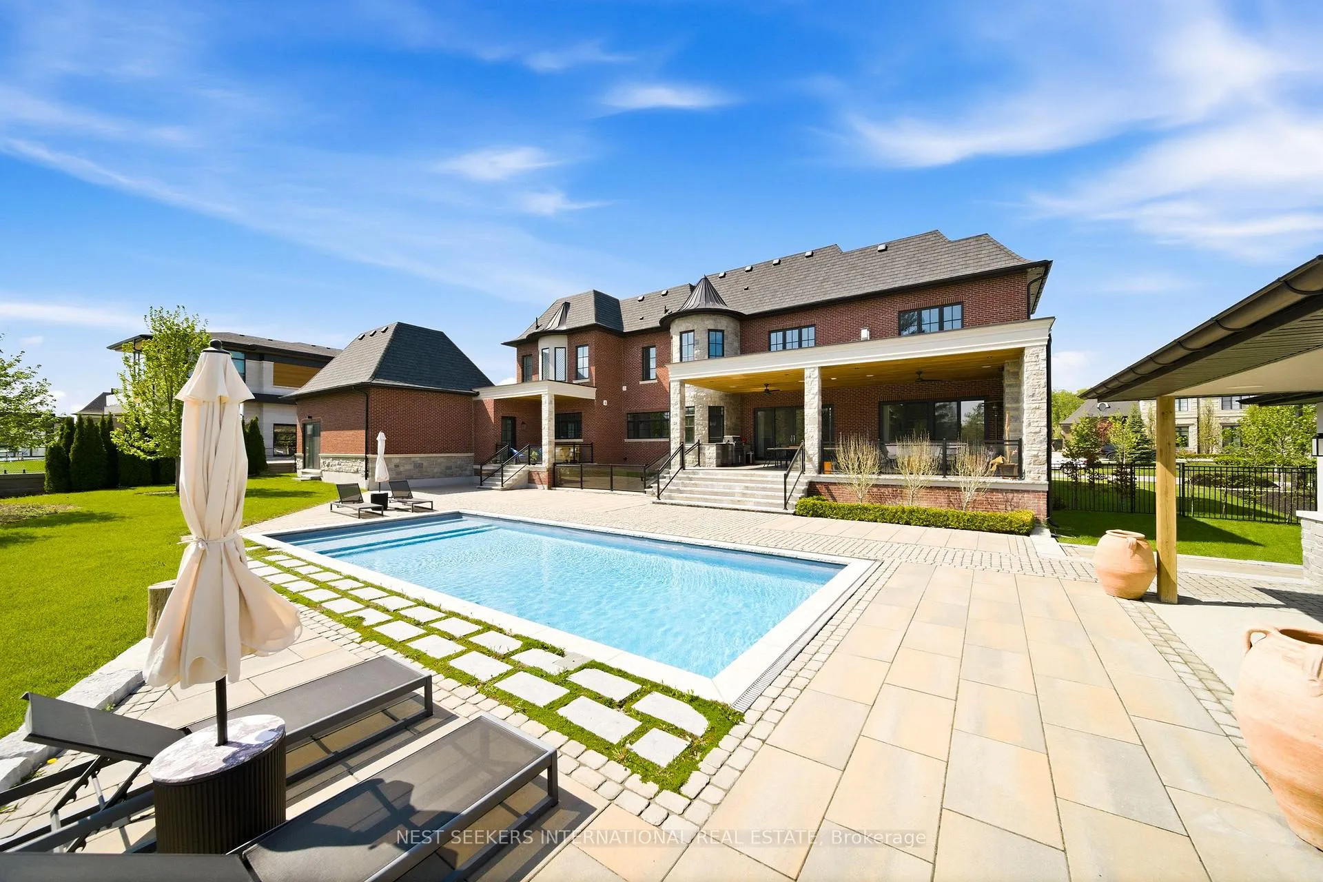 Photo 42 of 165 Northern Pines Boulevard, Vaughan, Kleinburg — HOMEH