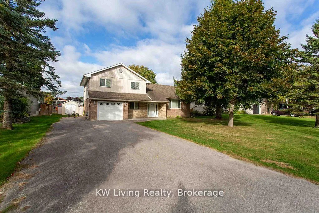 Photo 2 of 702 Lake Drive S, Georgina, Keswick South — HOMEH