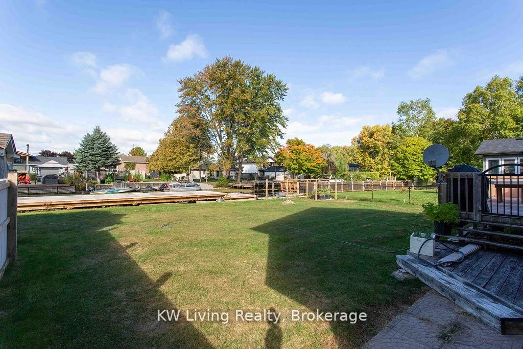 Photo 7 of 702 Lake Drive S, Georgina, Keswick South — HOMEH
