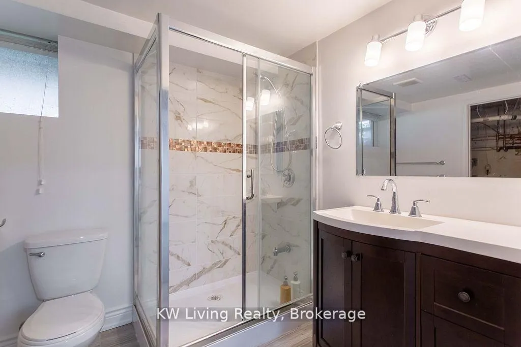 Photo 37 of 702 Lake Drive S, Georgina, Keswick South — HOMEH