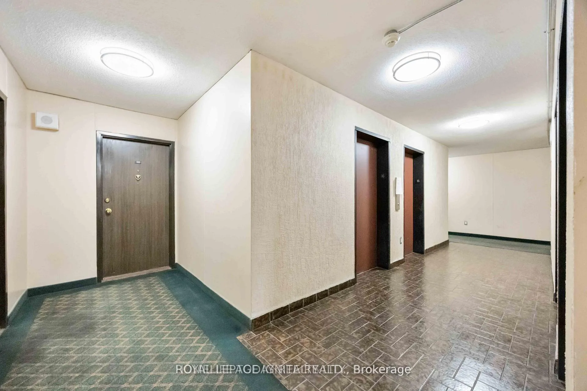Photo 3 of Unit 1603, 330 Dixon Road, Etobicoke, Kingsview Village-The Westway — HOMEH