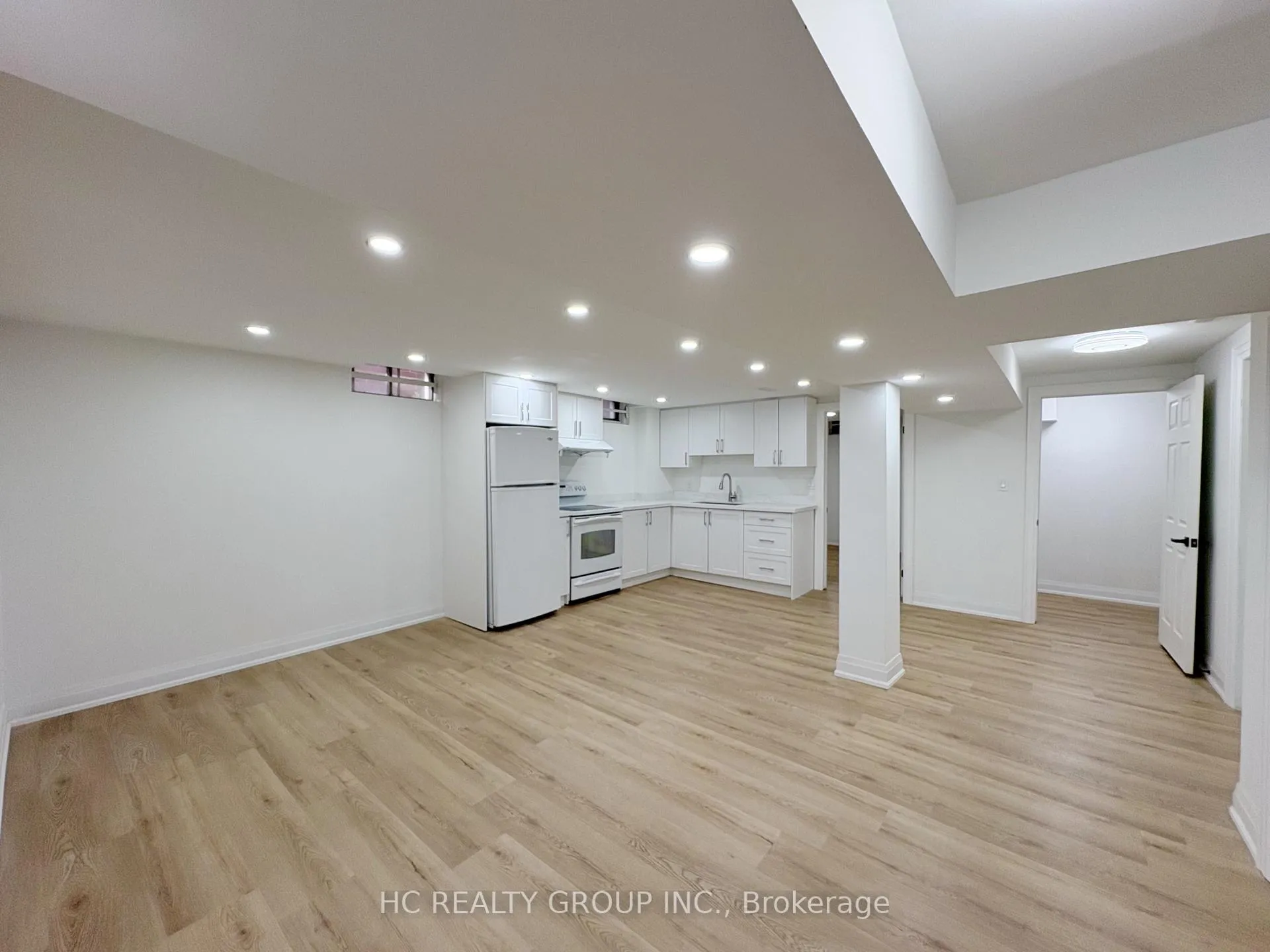 Photo 2 of Unit BSMT, 167 Mathewson Street, Vaughan, Maple — HOMEH