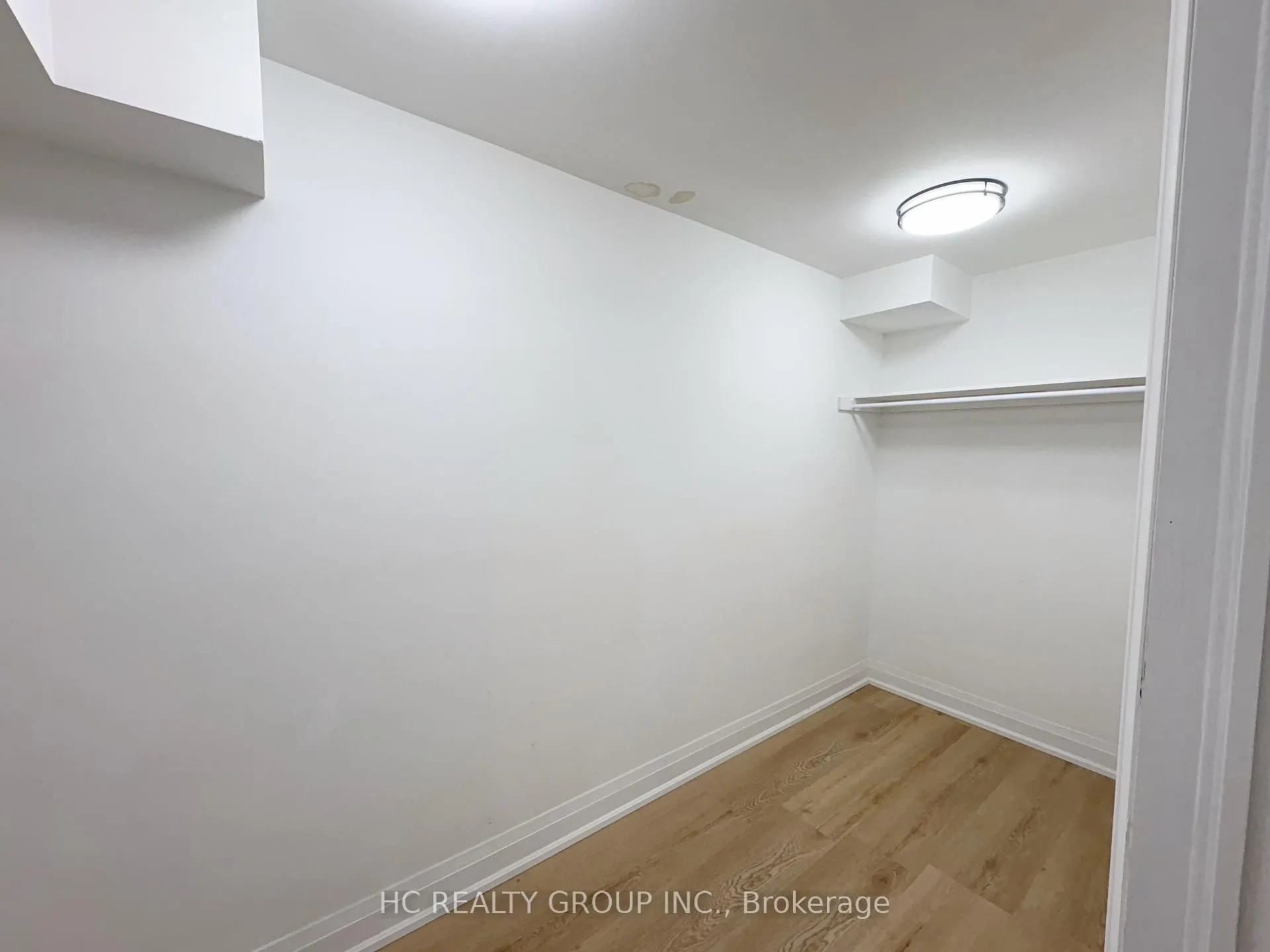 Photo 6 of Unit BSMT, 167 Mathewson Street, Vaughan, Maple — HOMEH