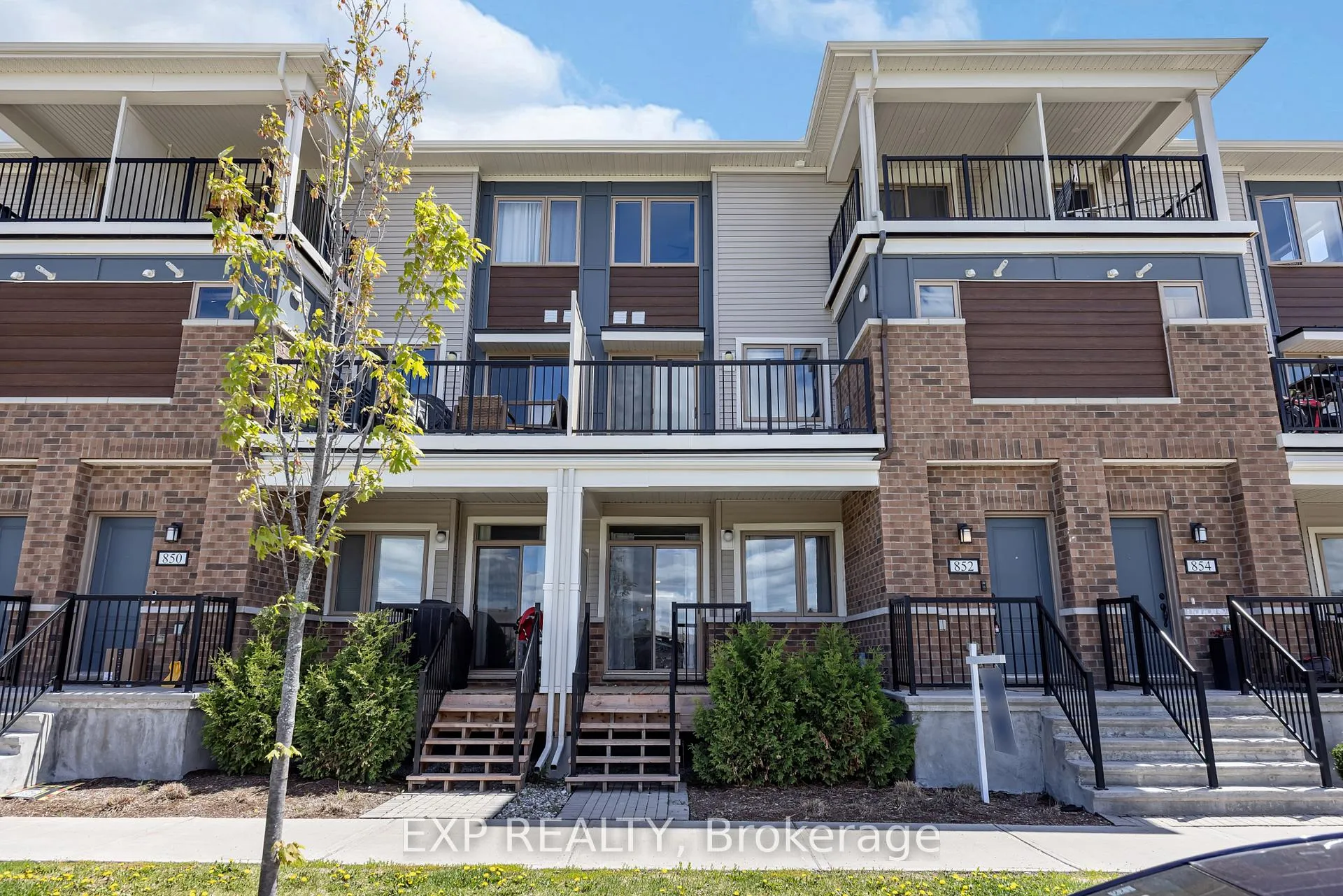 Photo 1 of 907 Nautilus Private, Ottawa, Kanata - Emerald Meadows/Trailwest — HOMEH