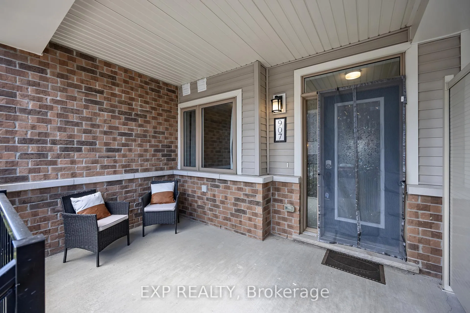 Photo 4 of 907 Nautilus Private, Ottawa, Kanata - Emerald Meadows/Trailwest — HOMEH