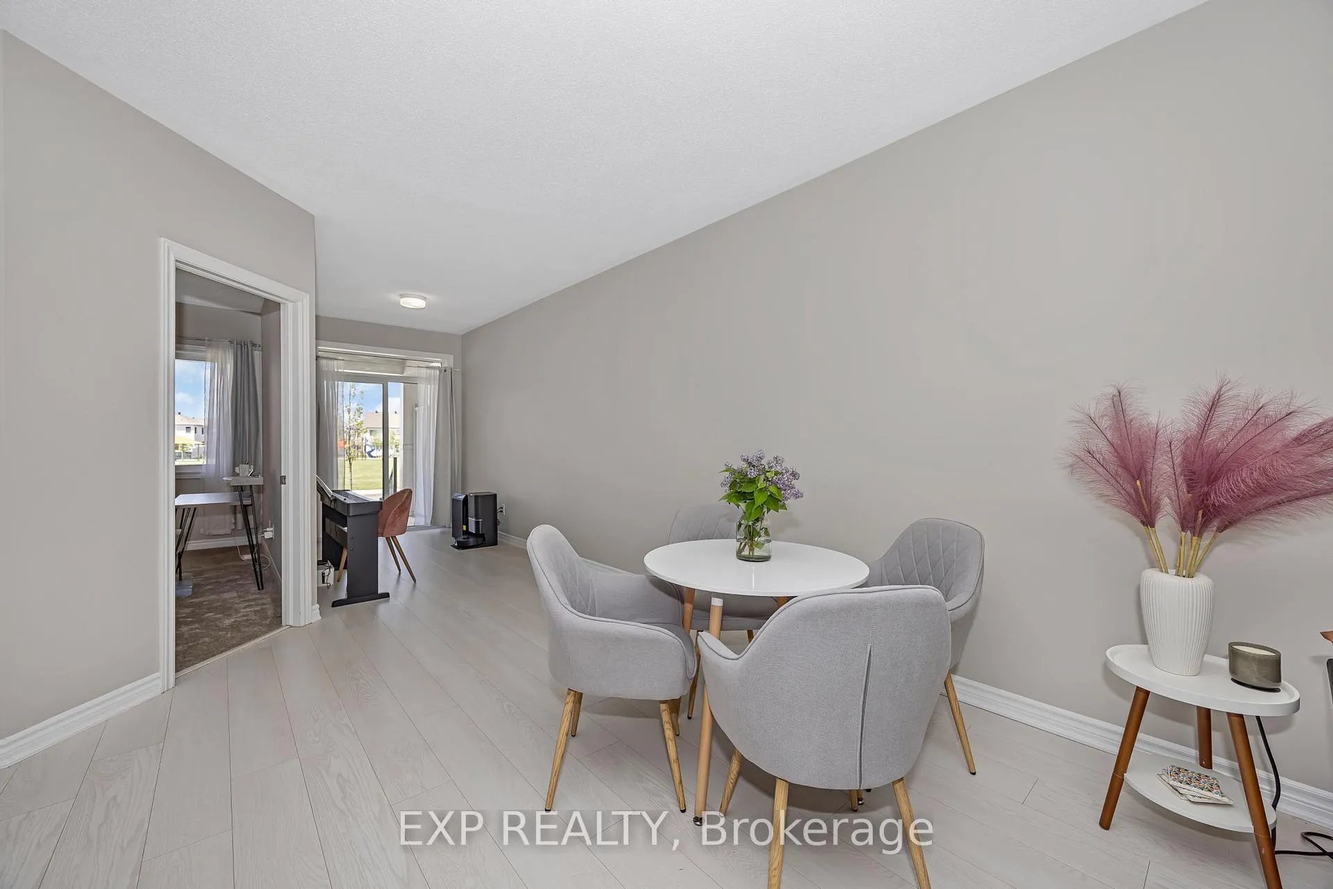 Photo 15 of 907 Nautilus Private, Ottawa, Kanata - Emerald Meadows/Trailwest — HOMEH