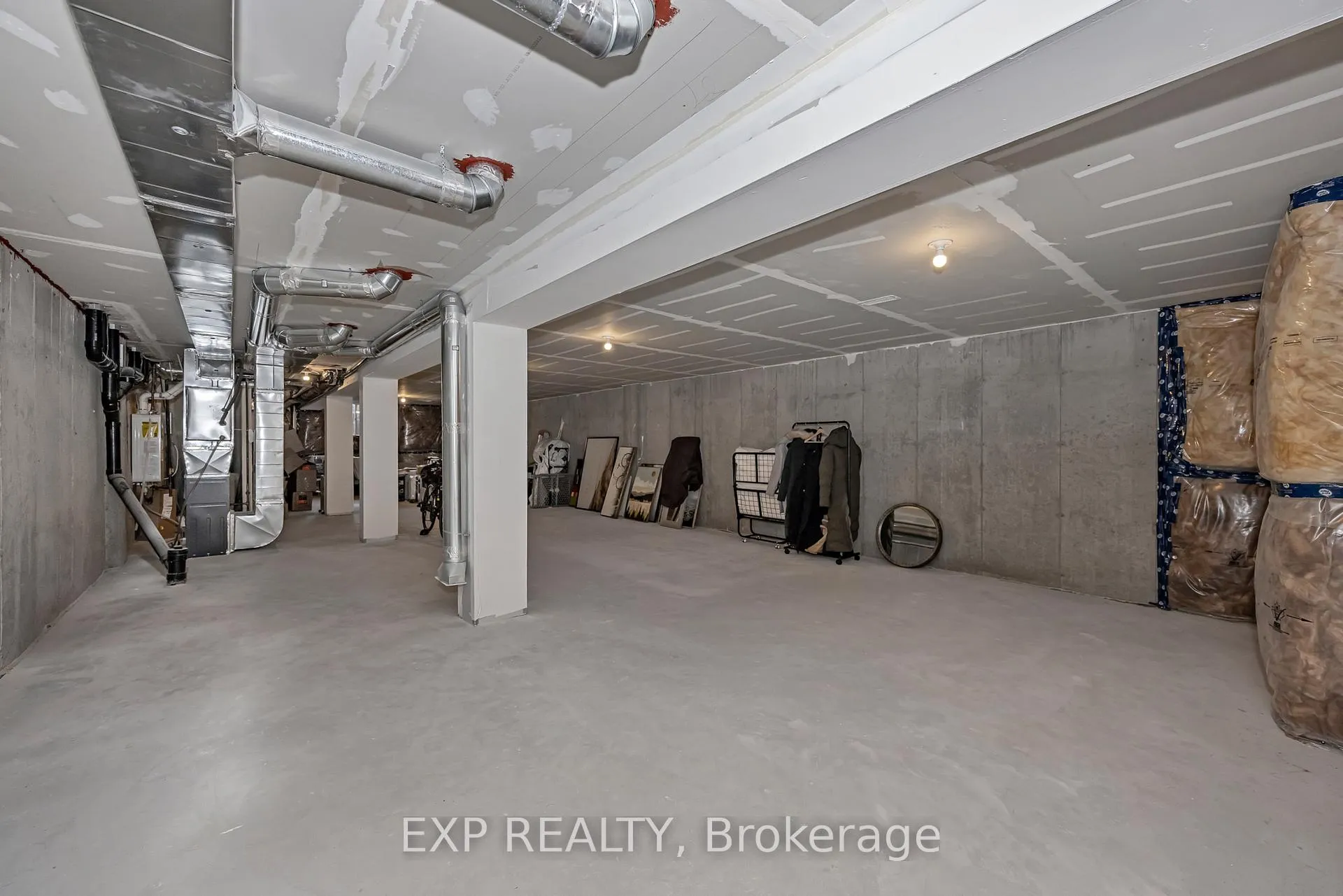 Photo 25 of 907 Nautilus Private, Ottawa, Kanata - Emerald Meadows/Trailwest — HOMEH