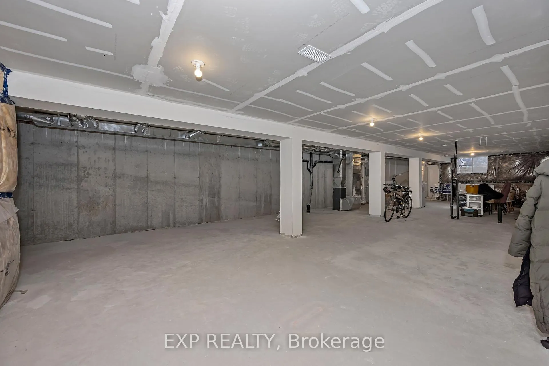 Photo 26 of 907 Nautilus Private, Ottawa, Kanata - Emerald Meadows/Trailwest — HOMEH