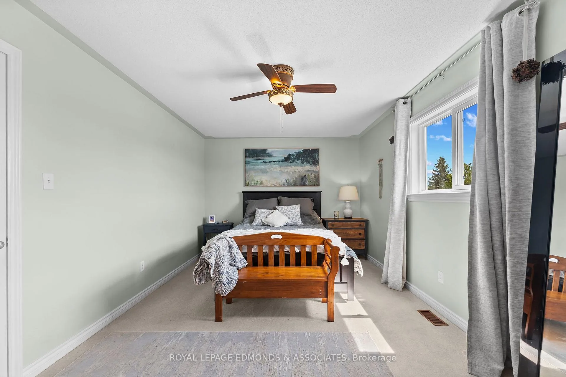 Photo 21 of 621 Johnston Crescent, Pembroke — HOMEH