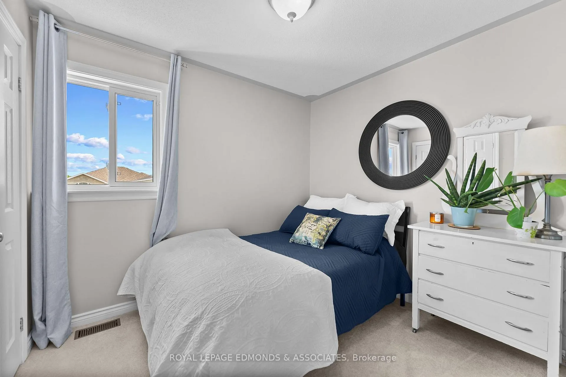 Photo 24 of 621 Johnston Crescent, Pembroke — HOMEH