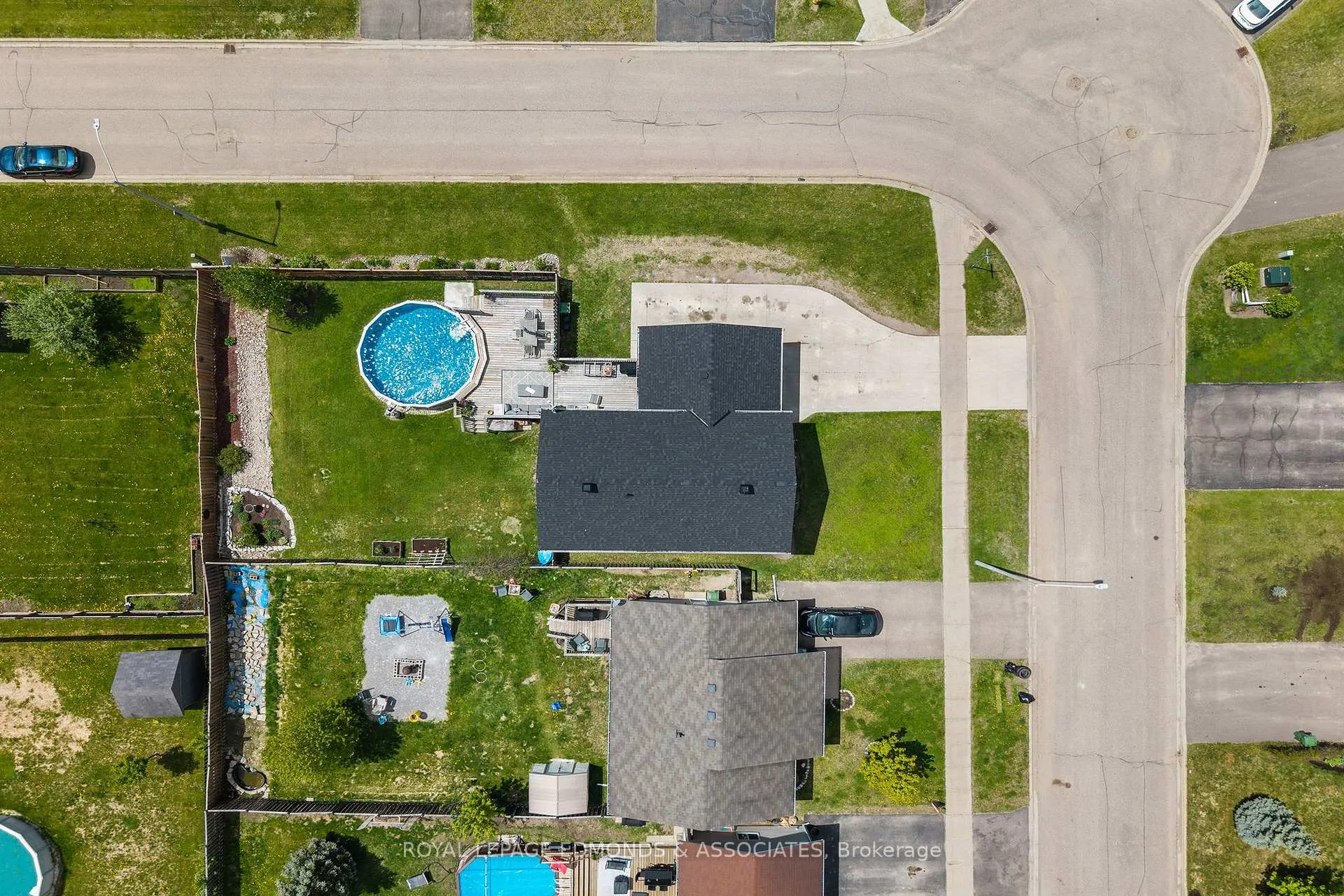 Photo 43 of 621 Johnston Crescent, Pembroke — HOMEH