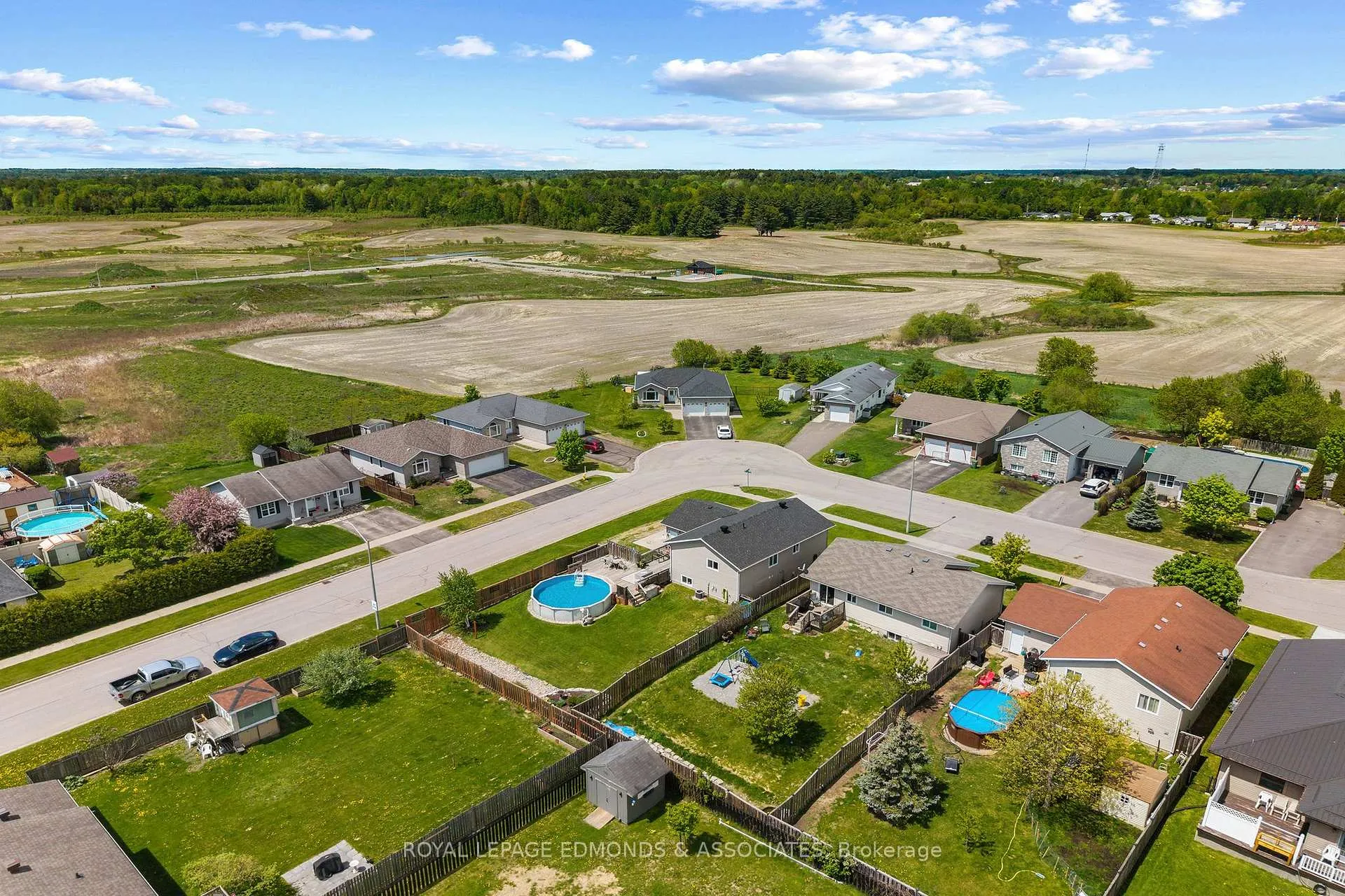 Photo 48 of 621 Johnston Crescent, Pembroke — HOMEH