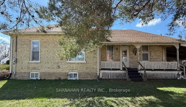 Photo 1 of 597 Simcoe Street, Warwick, Watford — HOMEH