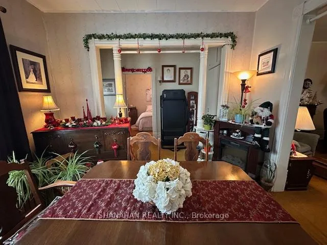 Photo 5 of 597 Simcoe Street, Warwick, Watford — HOMEH