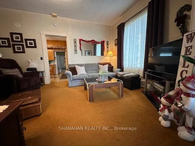 Photo 8 of 597 Simcoe Street, Warwick, Watford — HOMEH