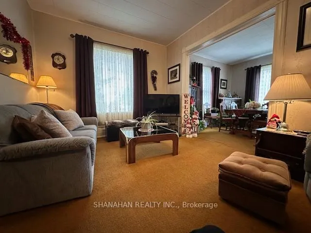 Photo 10 of 597 Simcoe Street, Warwick, Watford — HOMEH