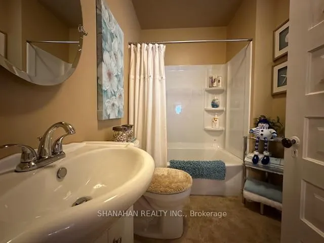 Photo 11 of 597 Simcoe Street, Warwick, Watford — HOMEH