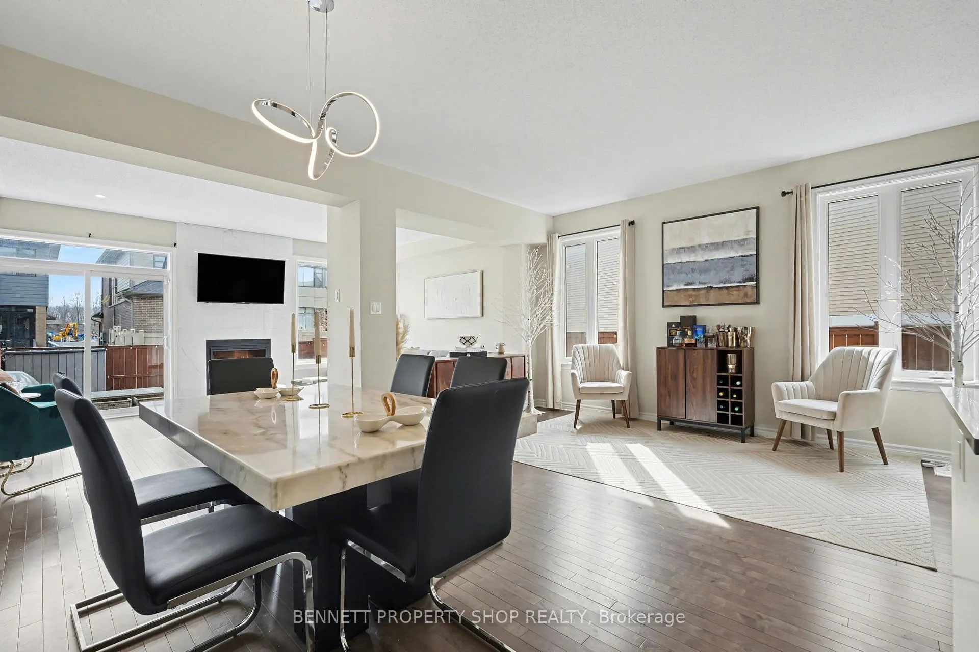 Photo 6 of 554 Stargazer Crescent, Ottawa, Riverside South/Gloucester Glen — HOMEH