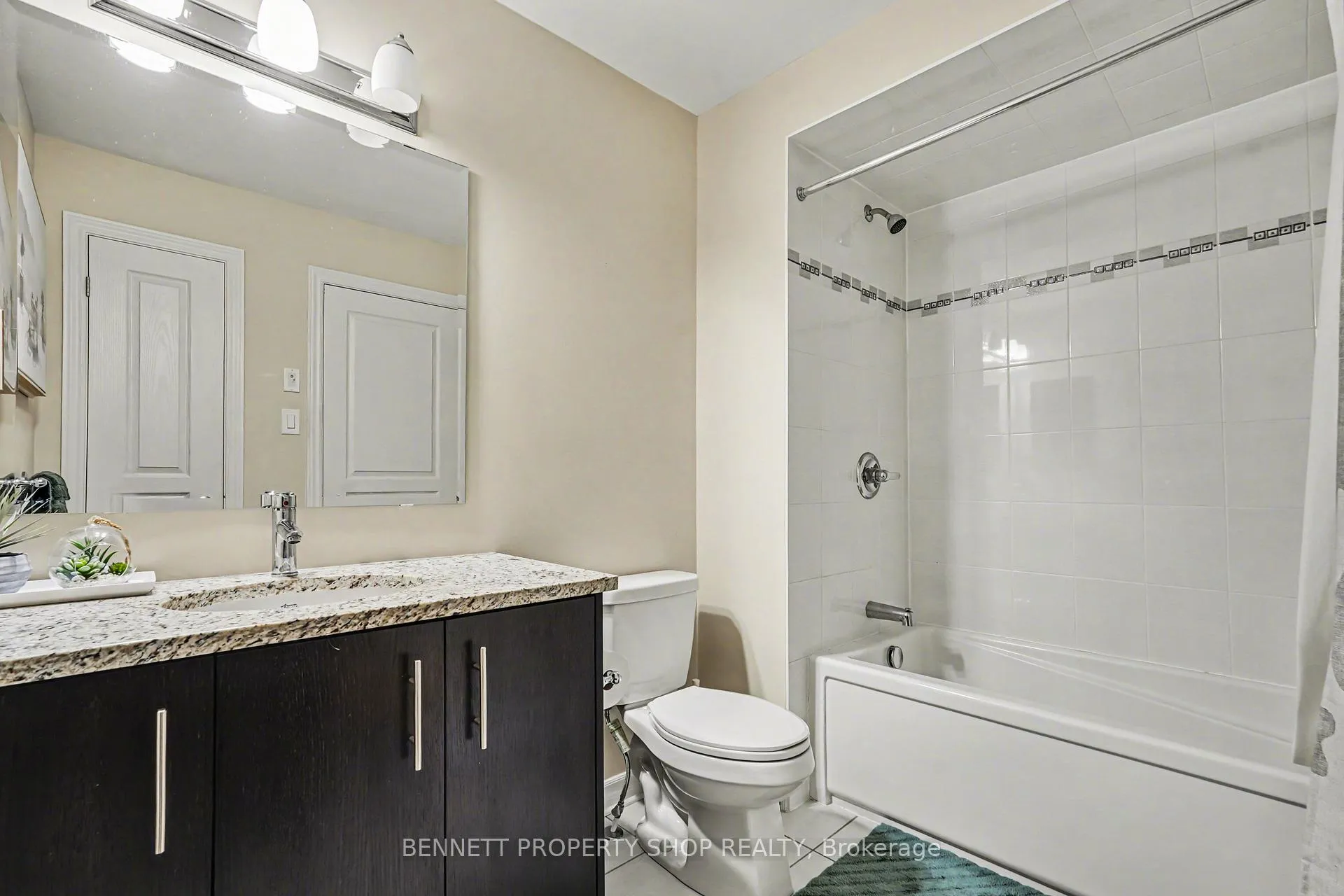 Photo 15 of 554 Stargazer Crescent, Ottawa, Riverside South/Gloucester Glen — HOMEH